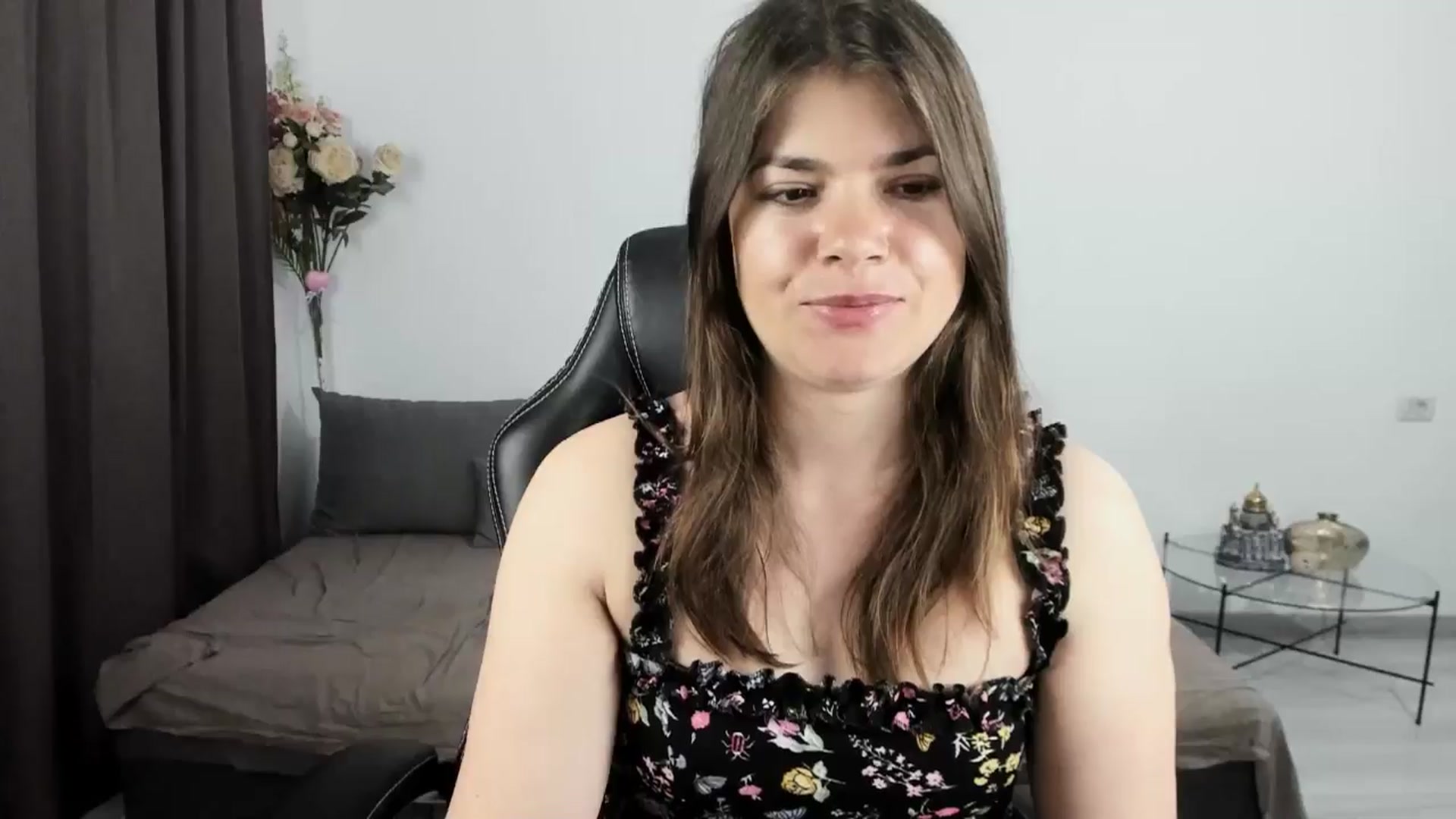 Gallery image thumbnail from Adisonn4you's myfreecams stream on, 04/28/2026, 02:44 image 15 of 20