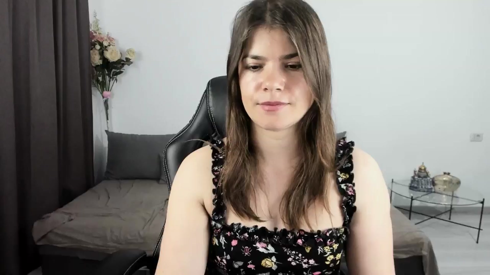Gallery image thumbnail from Adisonn4you's myfreecams stream on, 04/28/2026, 02:44 image 11 of 20