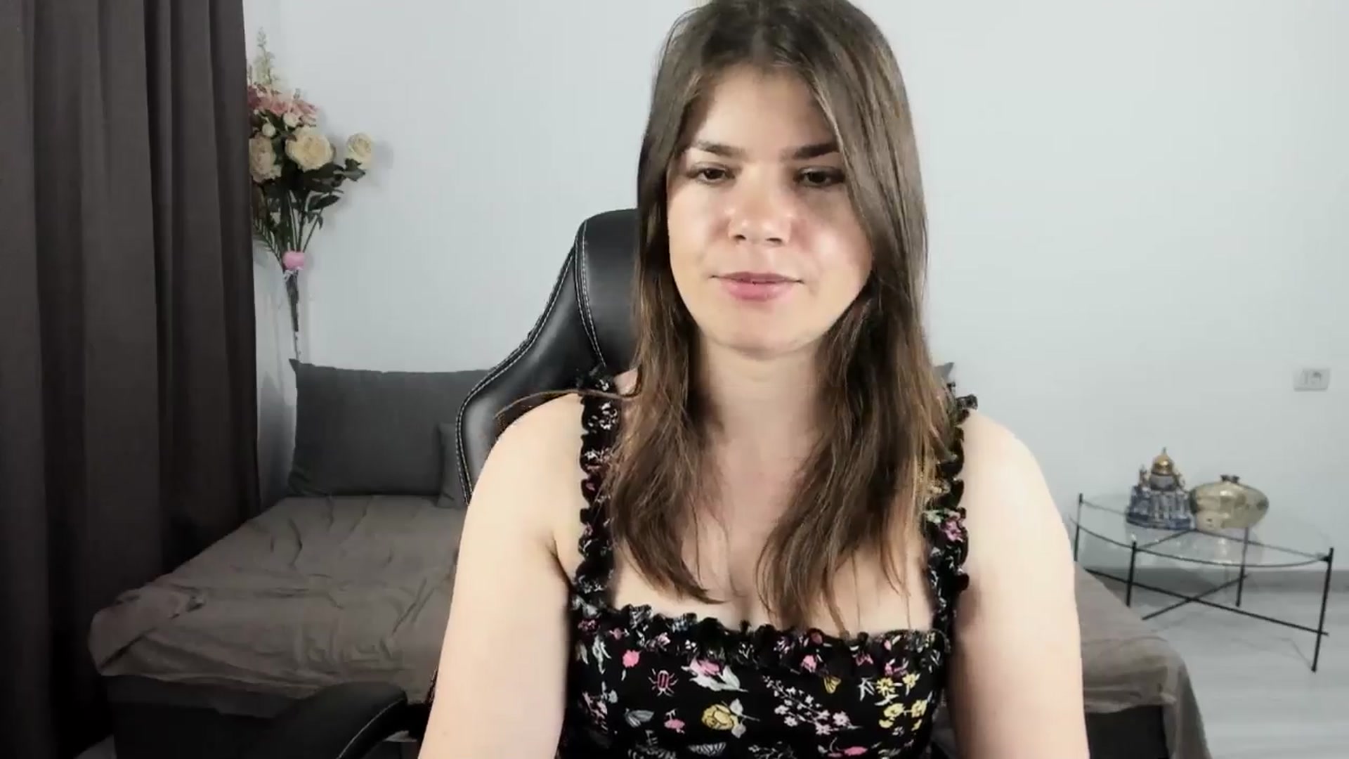 Gallery image thumbnail from Adisonn4you's myfreecams stream on, 04/28/2026, 02:44 image 9 of 20