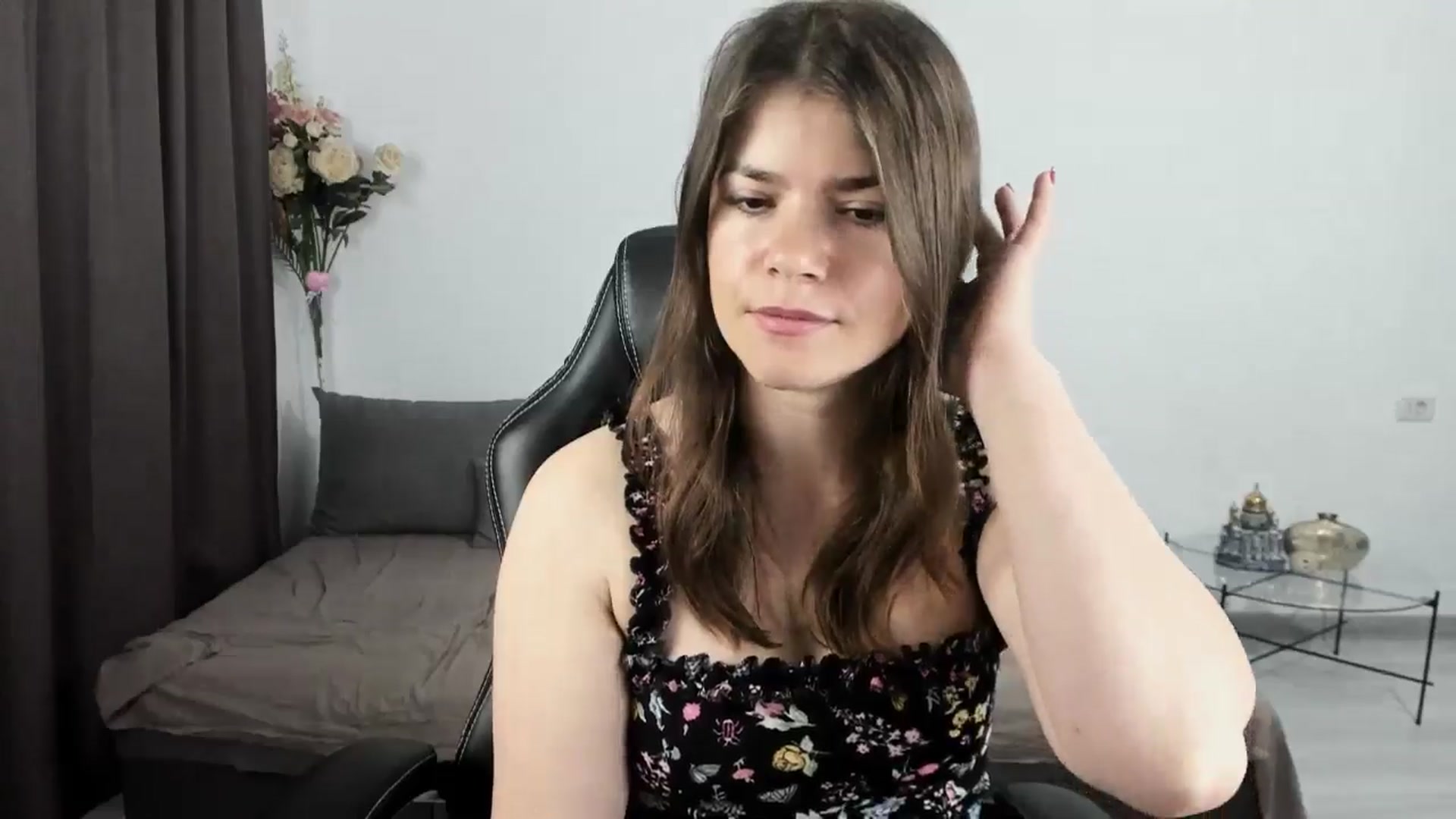Gallery image thumbnail from Adisonn4you's myfreecams stream on, 04/28/2026, 02:44 image 2 of 20