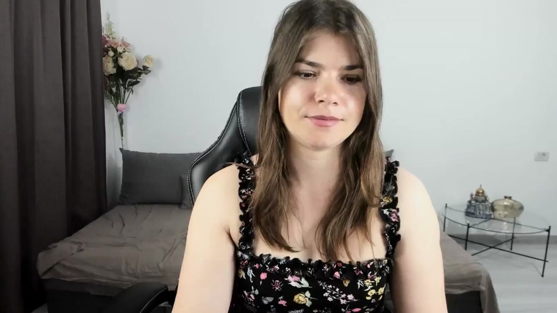 Gallery image thumbnail from Adisonn4you's myfreecams stream on, 04/28/2026, 02:44 image 12 of 20