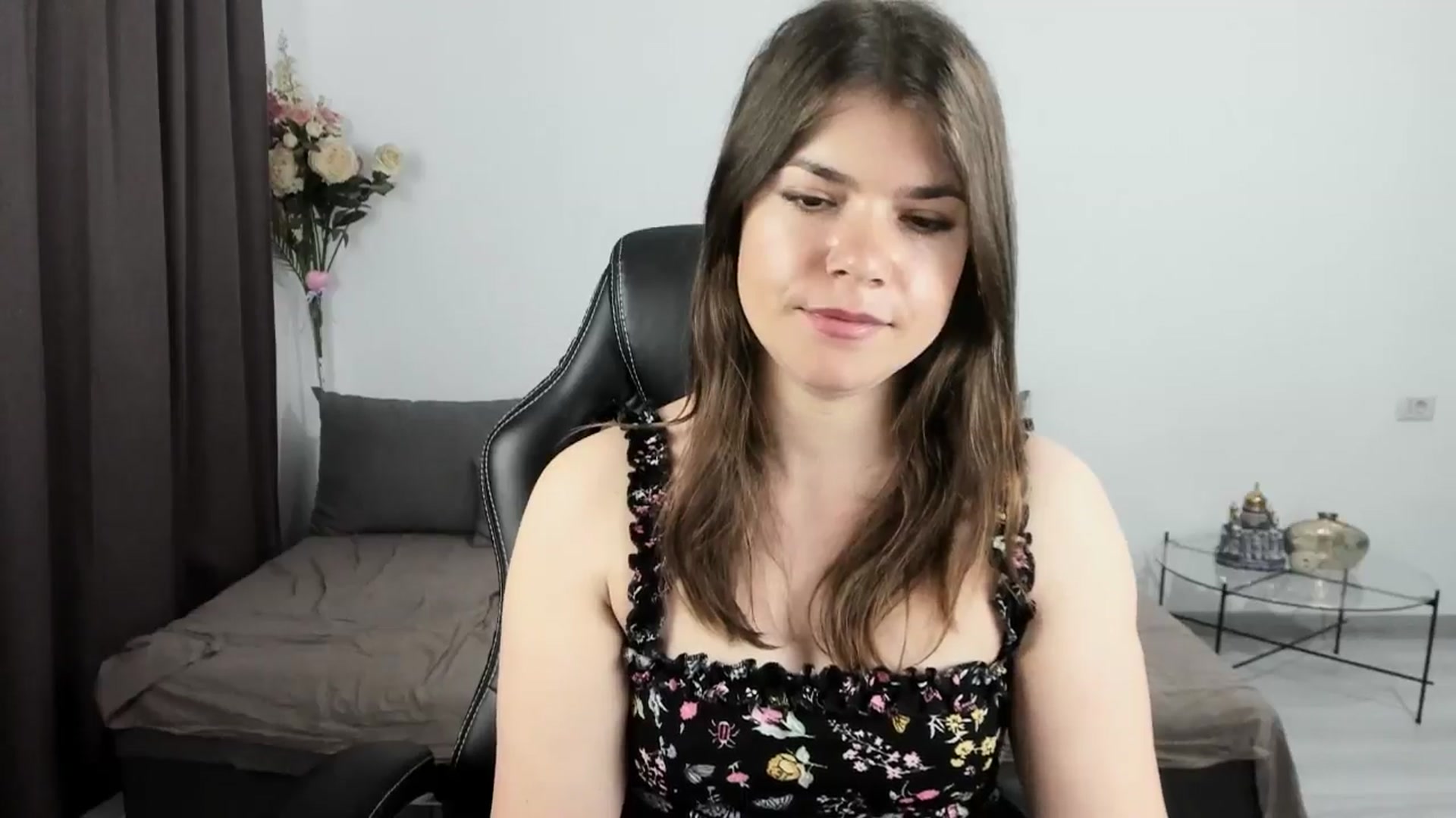 Gallery image thumbnail from Adisonn4you's myfreecams stream on, 04/28/2026, 02:44 image 14 of 20