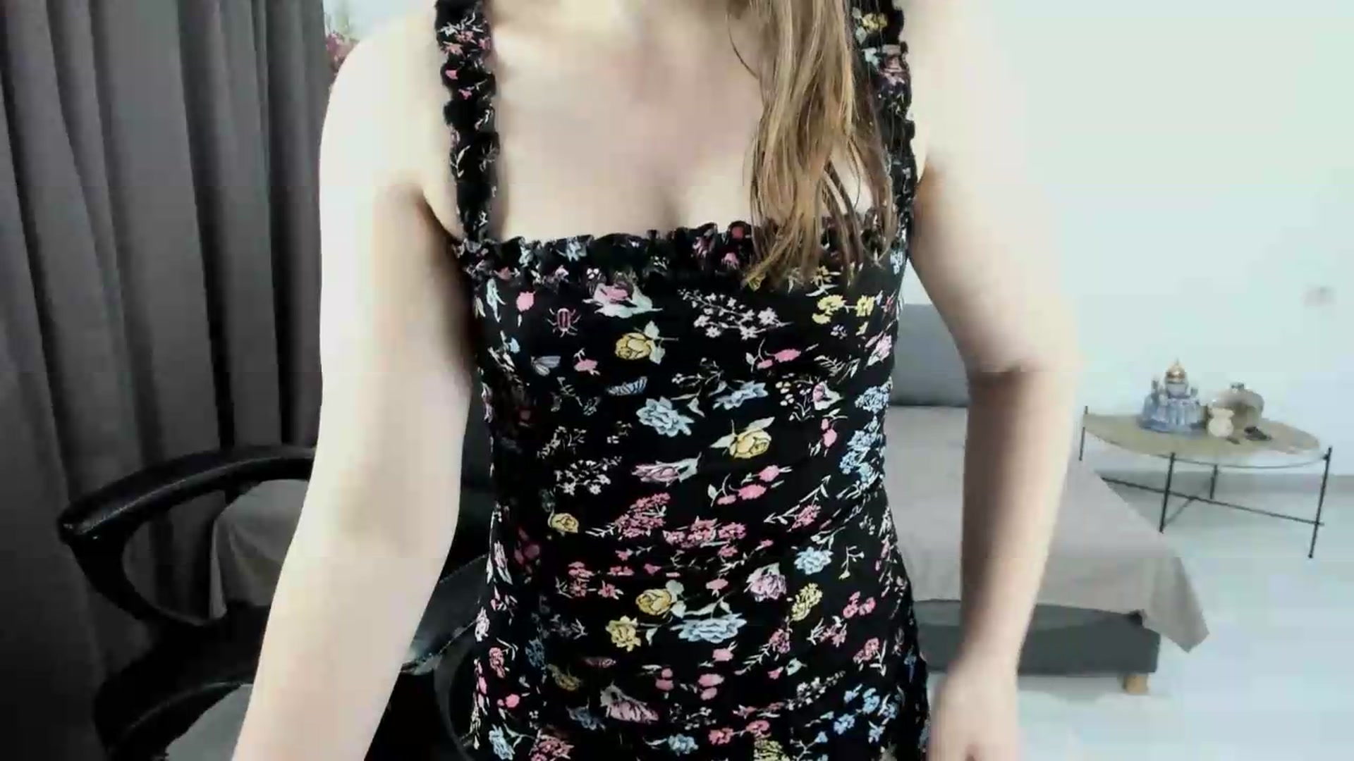 Gallery image thumbnail from Adisonn4you's myfreecams stream on, 05/31/2026, 24:31 image 11 of 20