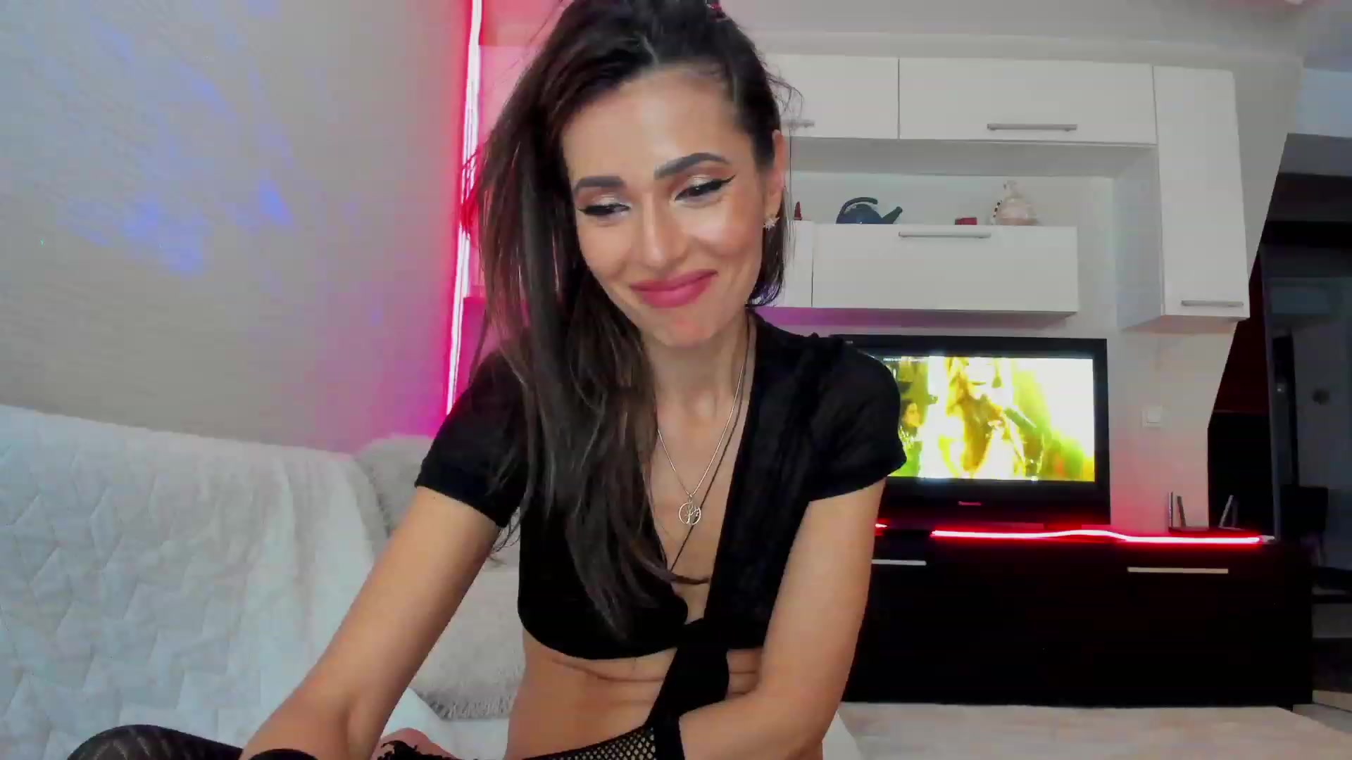 Gallery image thumbnail from AdmiralAss4U's myfreecams stream on, 03/04/2023, 03:37 image 1 of 20