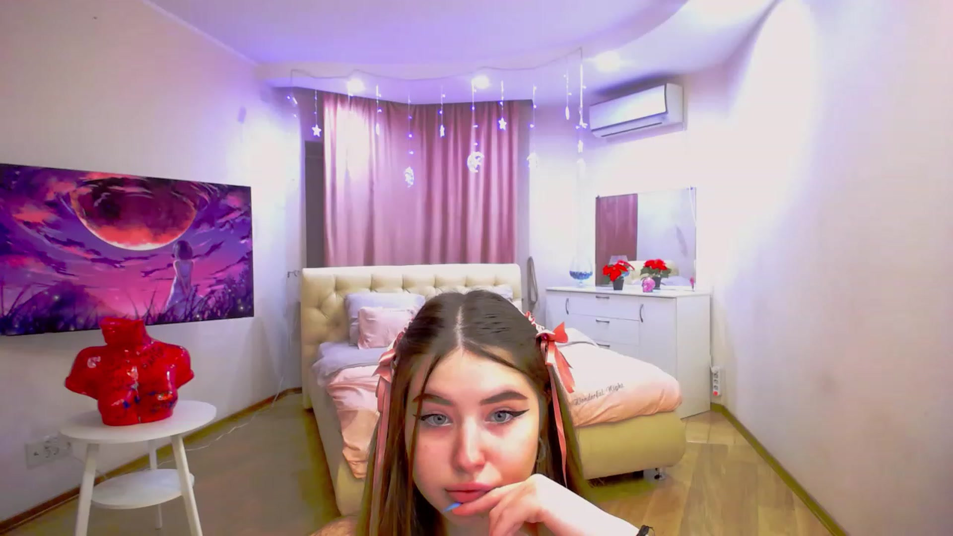 Gallery image thumbnail from AdmireMyEyes's myfreecams stream on, 11/18/2022, 10:54 image 12 of 20