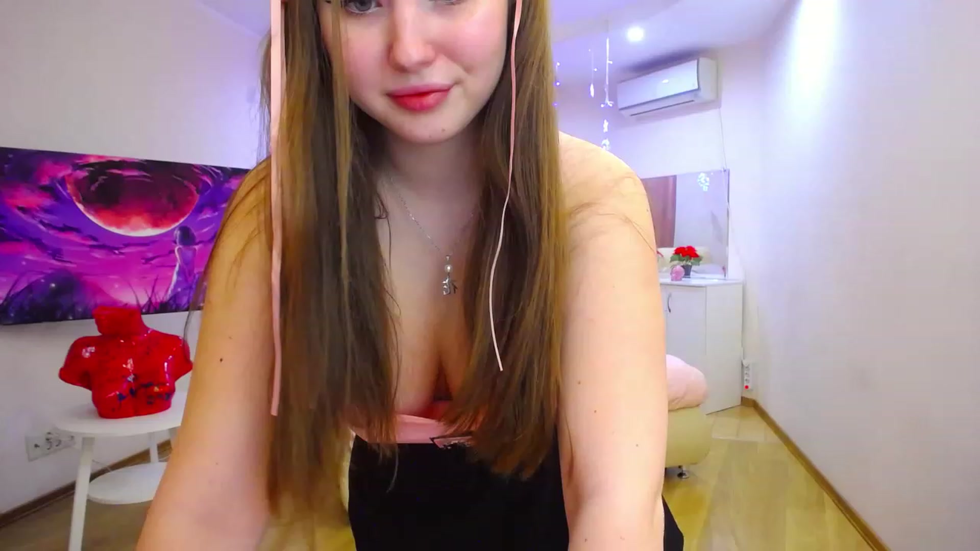 Gallery image thumbnail from AdmireMyEyes's myfreecams stream on, 11/18/2022, 14:20 image 7 of 20