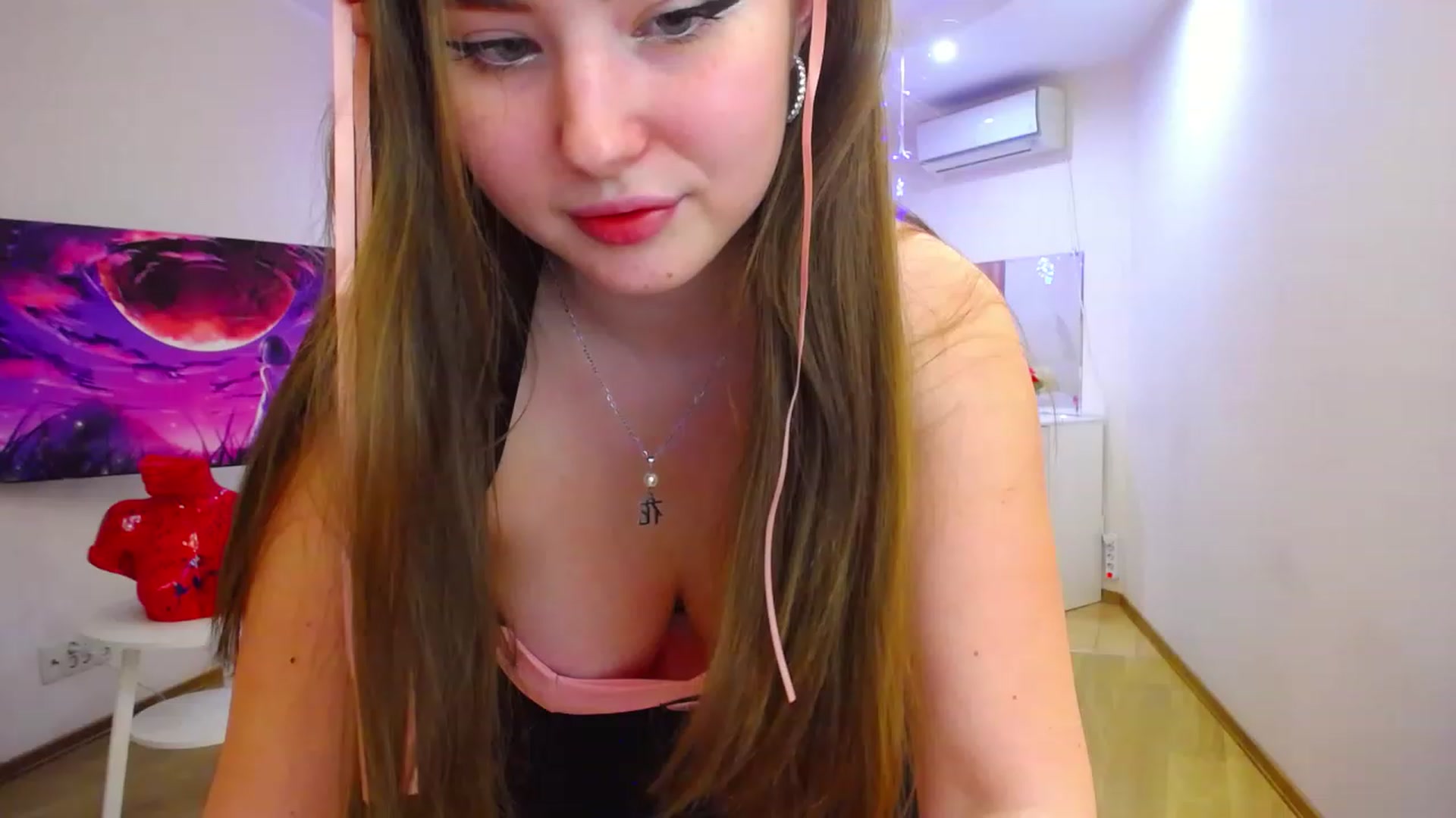 Gallery image thumbnail from AdmireMyEyes's myfreecams stream on, 11/18/2022, 14:20 image 6 of 20