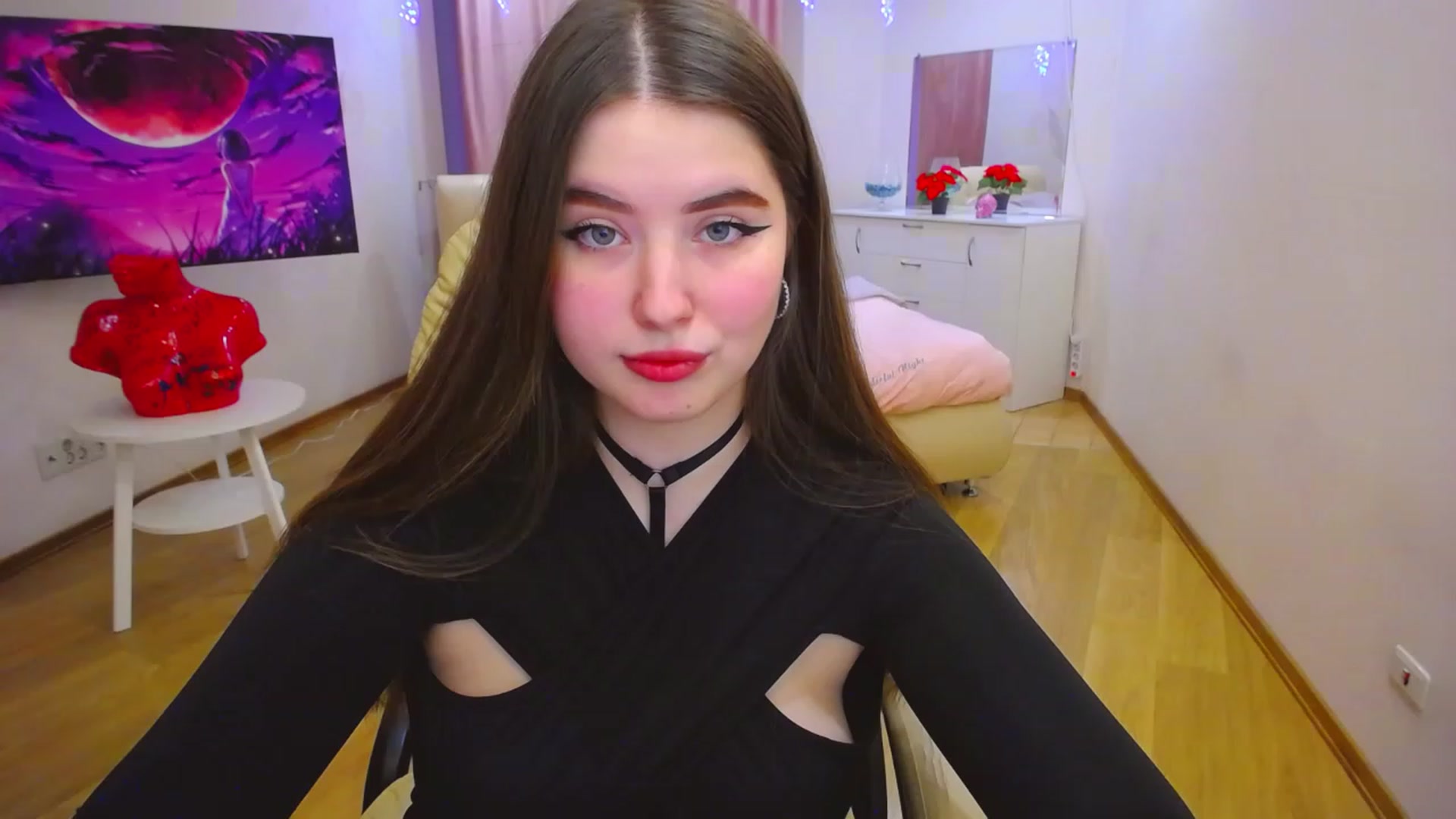 Gallery image thumbnail from AdmireMyEyes's myfreecams stream on, 11/19/2022, 07:46 image 14 of 20