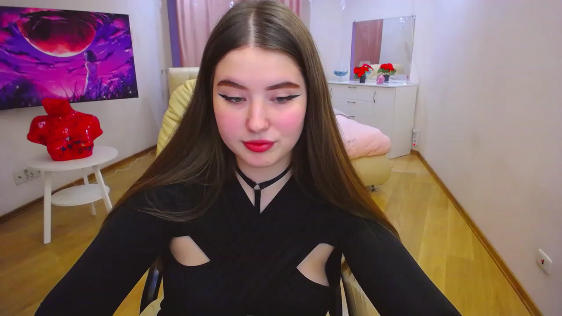 Gallery image thumbnail from AdmireMyEyes's myfreecams stream on, 11/19/2022, 07:46 image 16 of 20