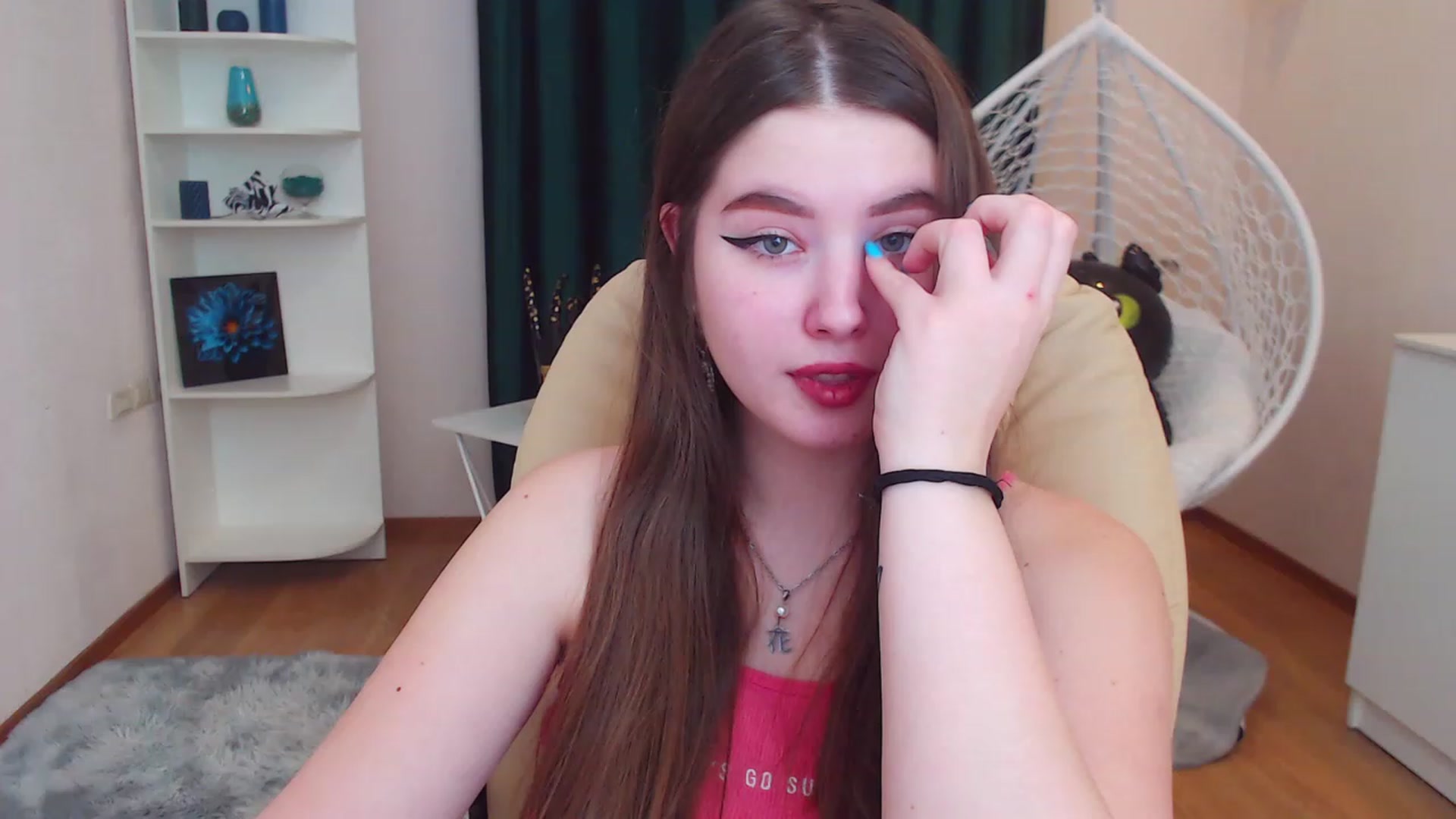 Gallery image thumbnail from AdmireMyEyes's myfreecams stream on, 11/27/2022, 09:52 image 6 of 20