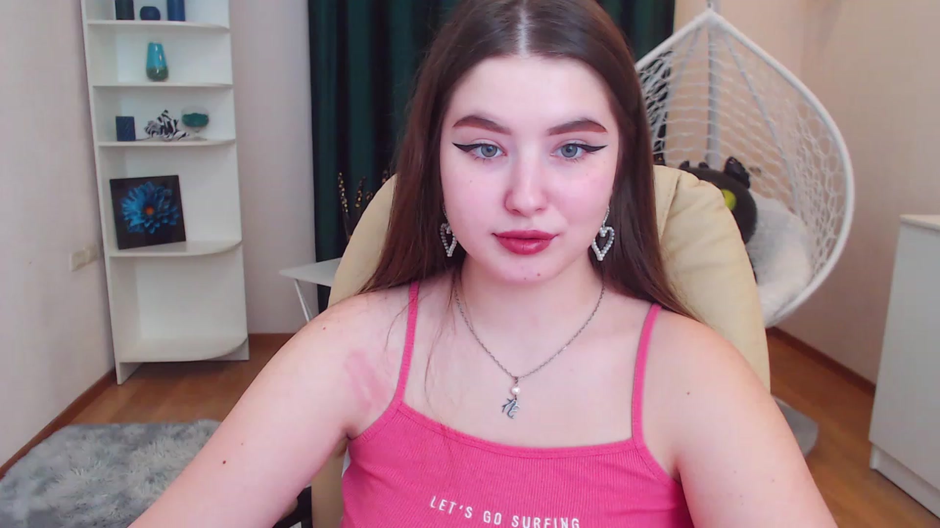 Gallery image thumbnail from AdmireMyEyes's myfreecams stream on, 11/27/2022, 09:52 image 8 of 20