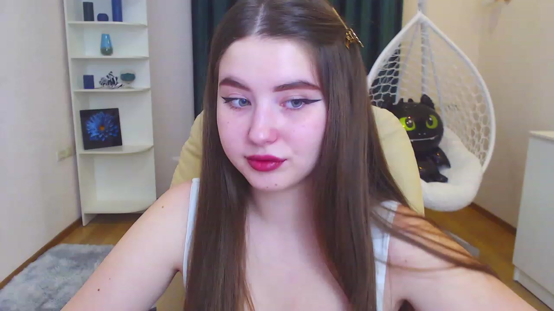 Gallery image thumbnail from AdmireMyEyes's myfreecams stream on, 11/29/2022, 09:38 image 19 of 20