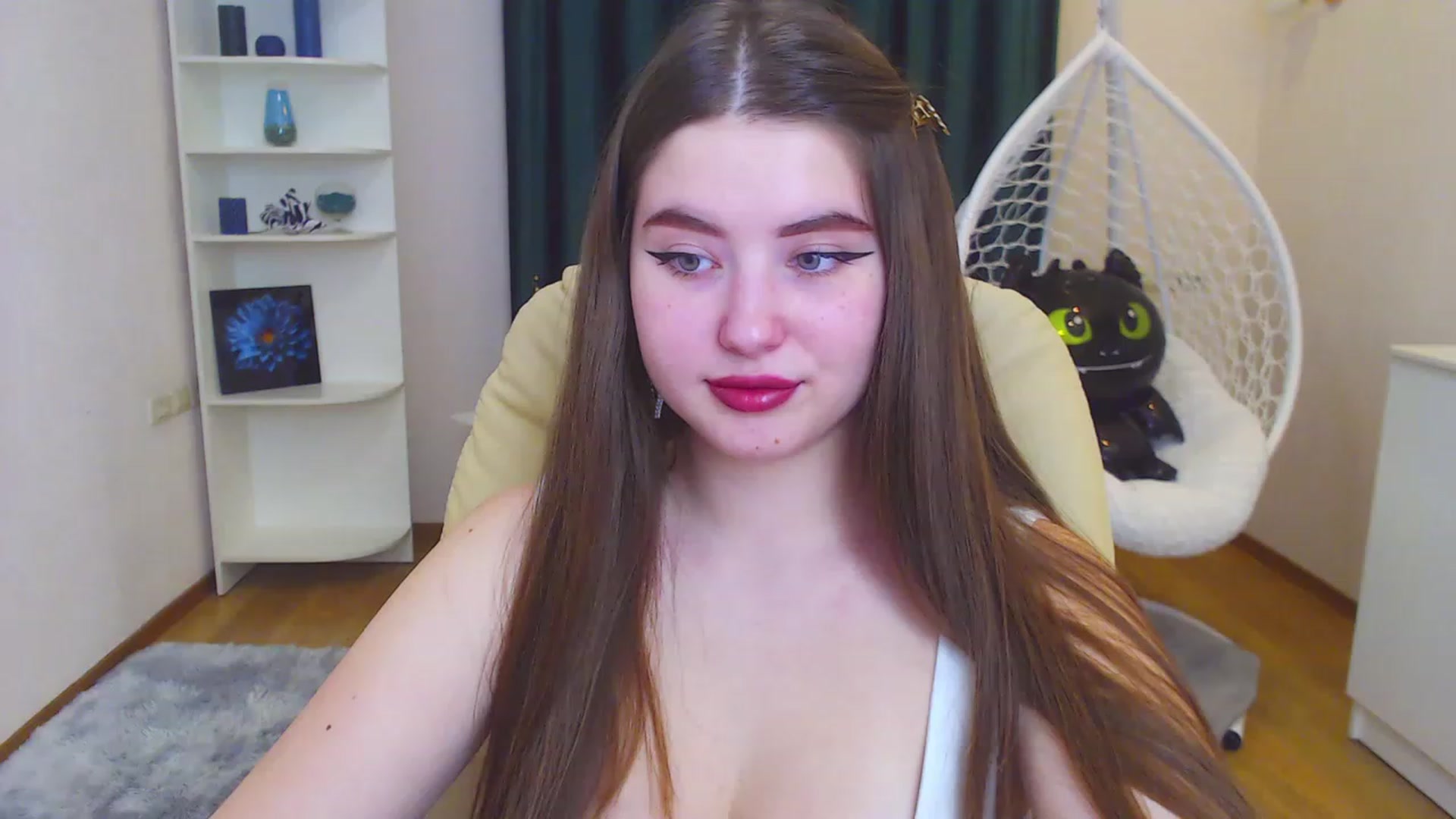 Gallery image thumbnail from AdmireMyEyes's myfreecams stream on, 11/29/2022, 09:38 image 15 of 20
