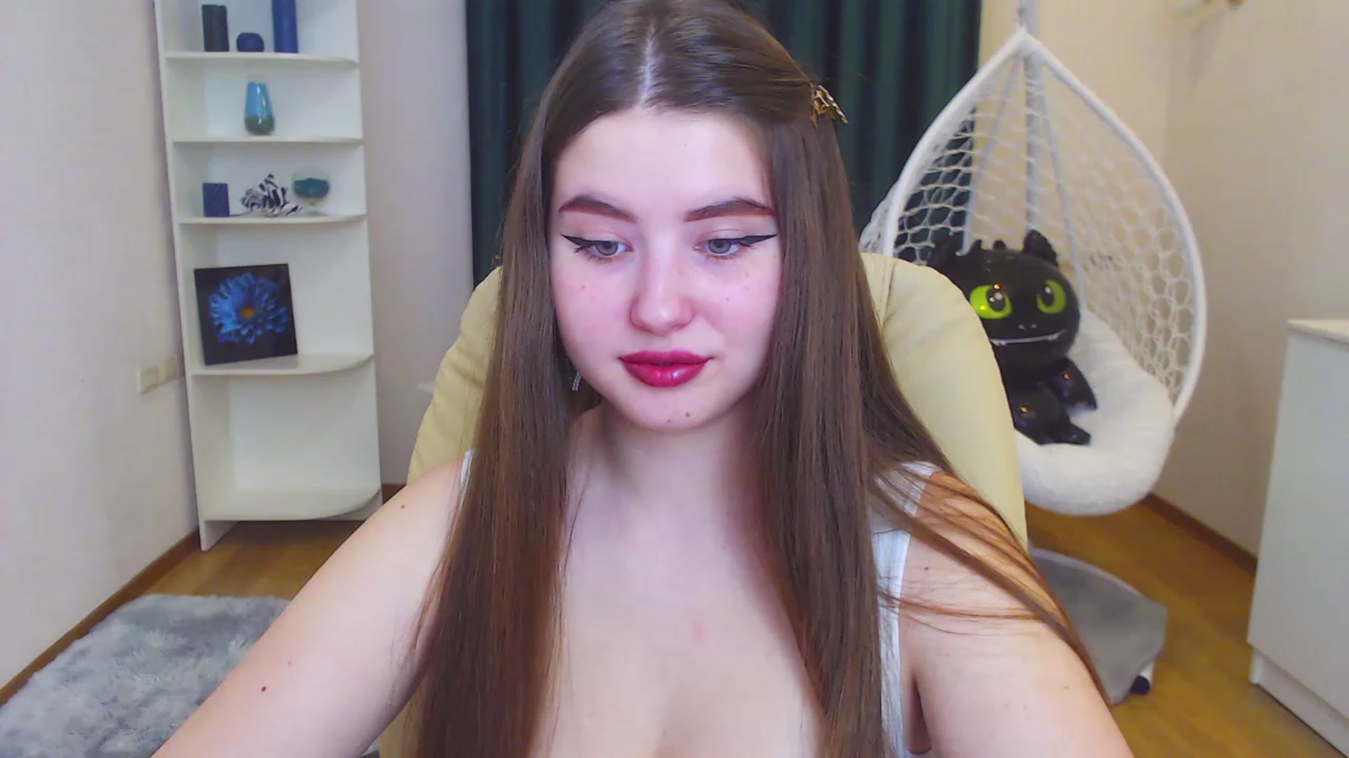 Gallery image thumbnail from AdmireMyEyes's myfreecams stream on, 11/29/2022, 09:38 image 20 of 20