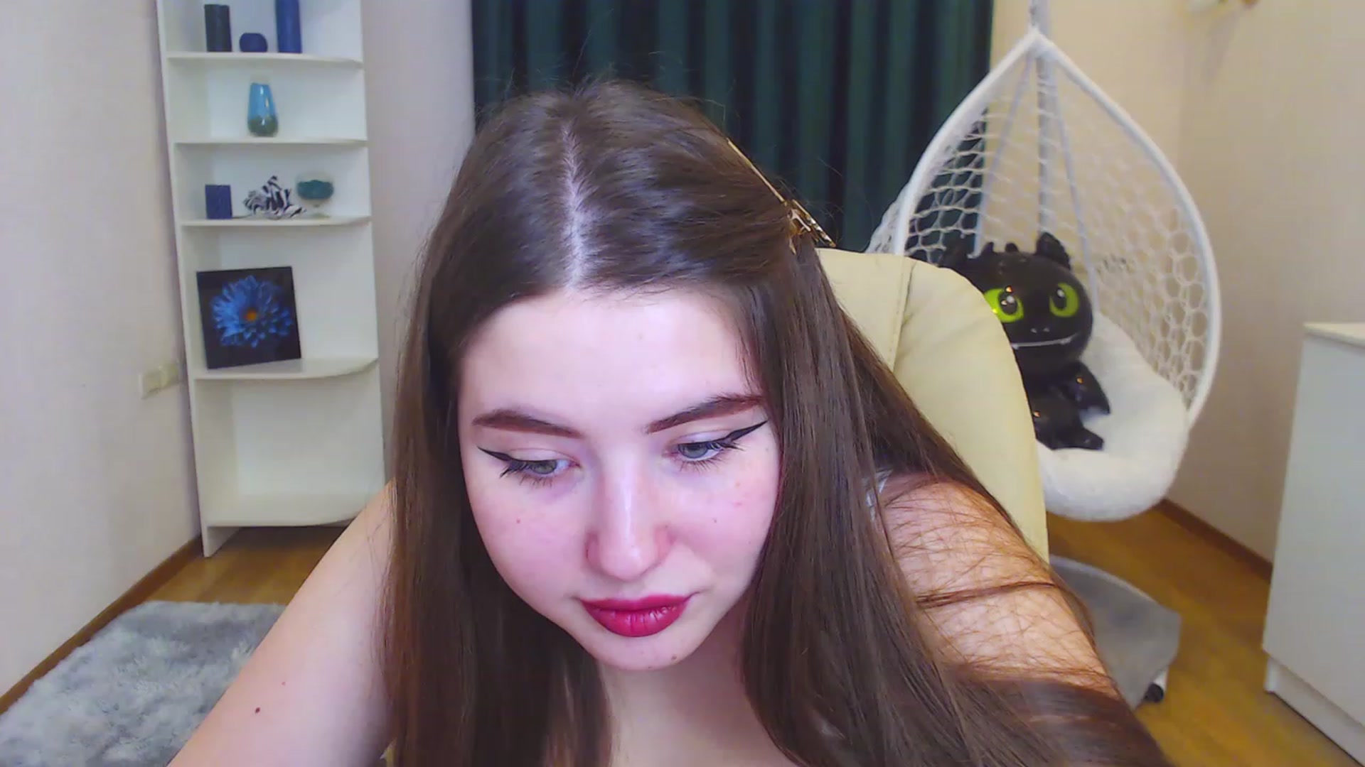 Gallery image thumbnail from AdmireMyEyes's myfreecams stream on, 11/29/2022, 09:38 image 13 of 20