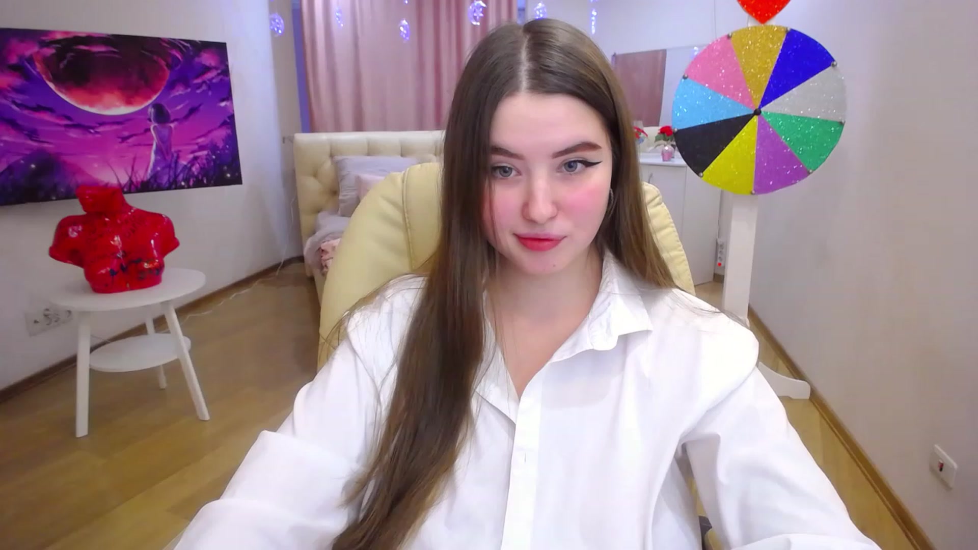 Gallery image thumbnail from AdmireMyEyes's myfreecams stream on, 12/04/2022, 07:45 image 19 of 20