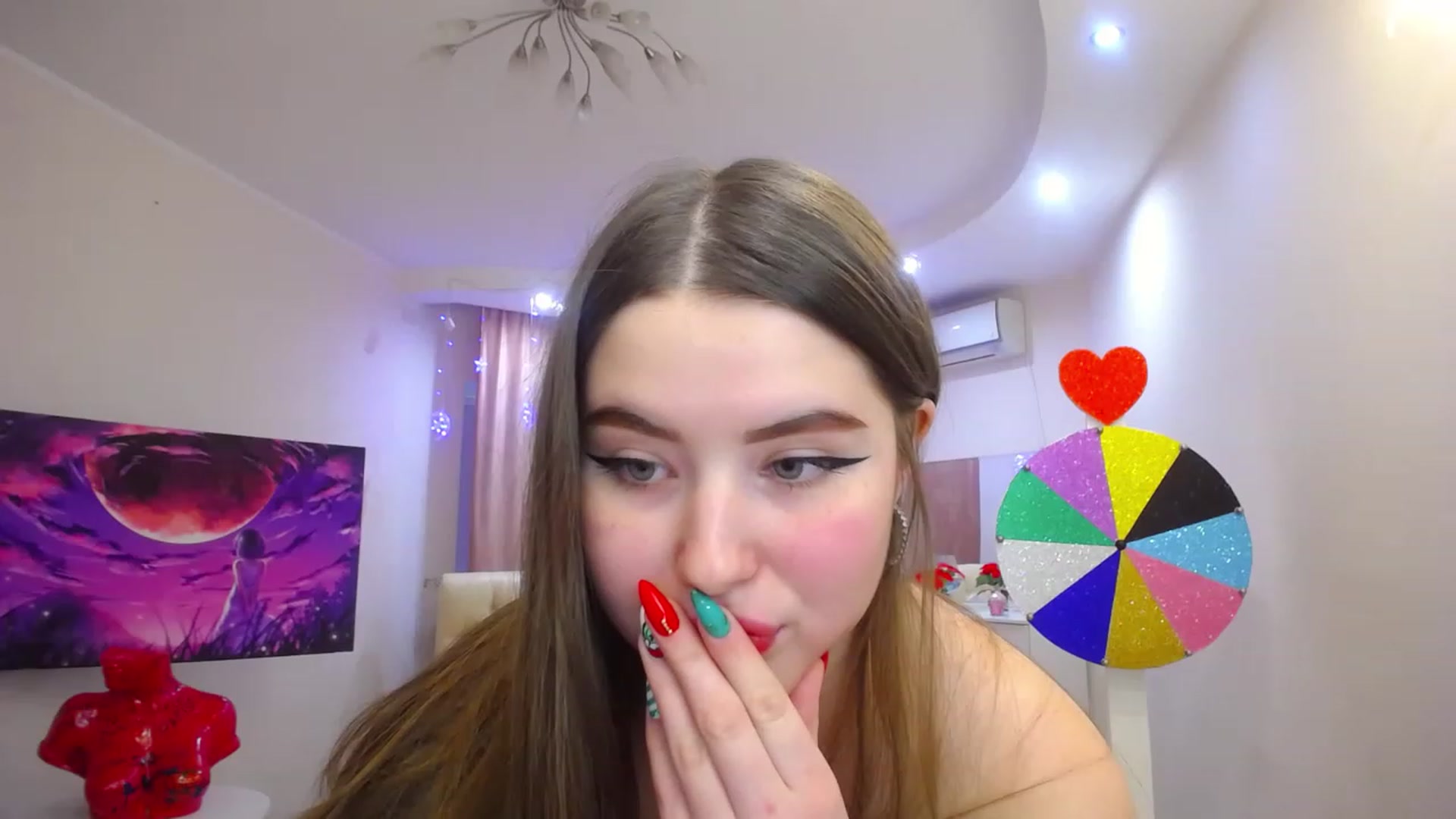 Gallery image thumbnail from AdmireMyEyes's myfreecams stream on, 12/04/2022, 08:40 image 19 of 20