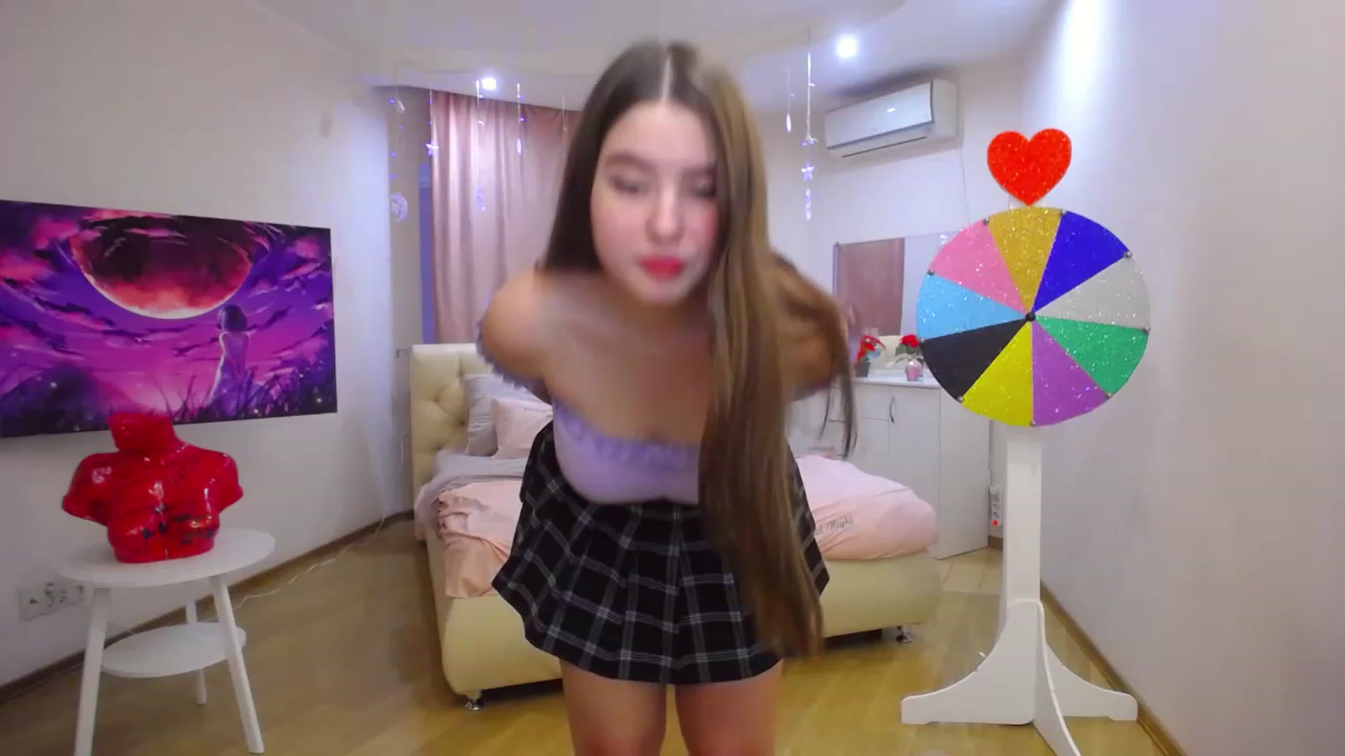 Gallery image thumbnail from AdmireMyEyes's myfreecams stream on, 12/04/2022, 08:40 image 12 of 20