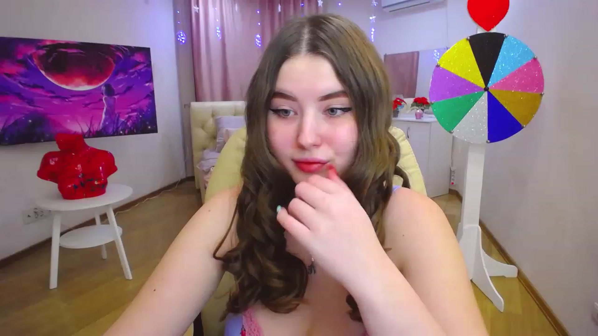 Gallery image thumbnail from AdmireMyEyes's myfreecams stream on, 12/05/2022, 12:47 image 17 of 20