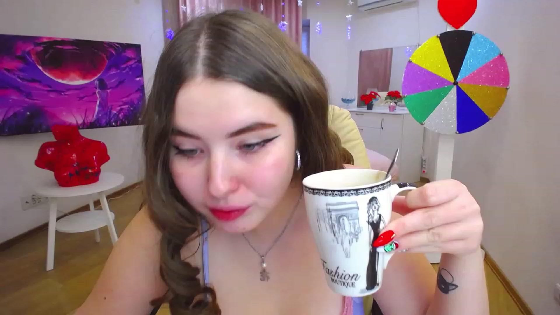 Gallery image thumbnail from AdmireMyEyes's myfreecams stream on, 12/05/2022, 12:47 image 13 of 20