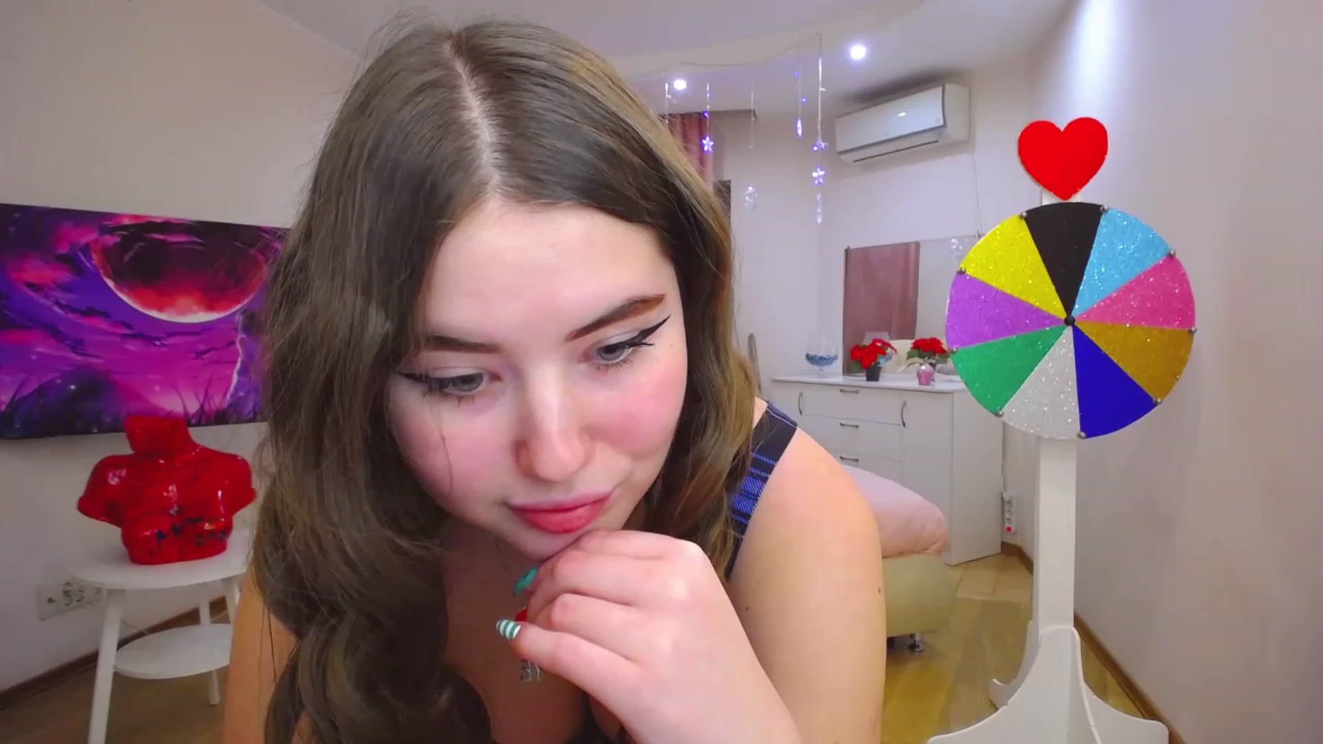 Gallery image thumbnail from AdmireMyEyes's myfreecams stream on, 12/05/2022, 14:03 image 18 of 20