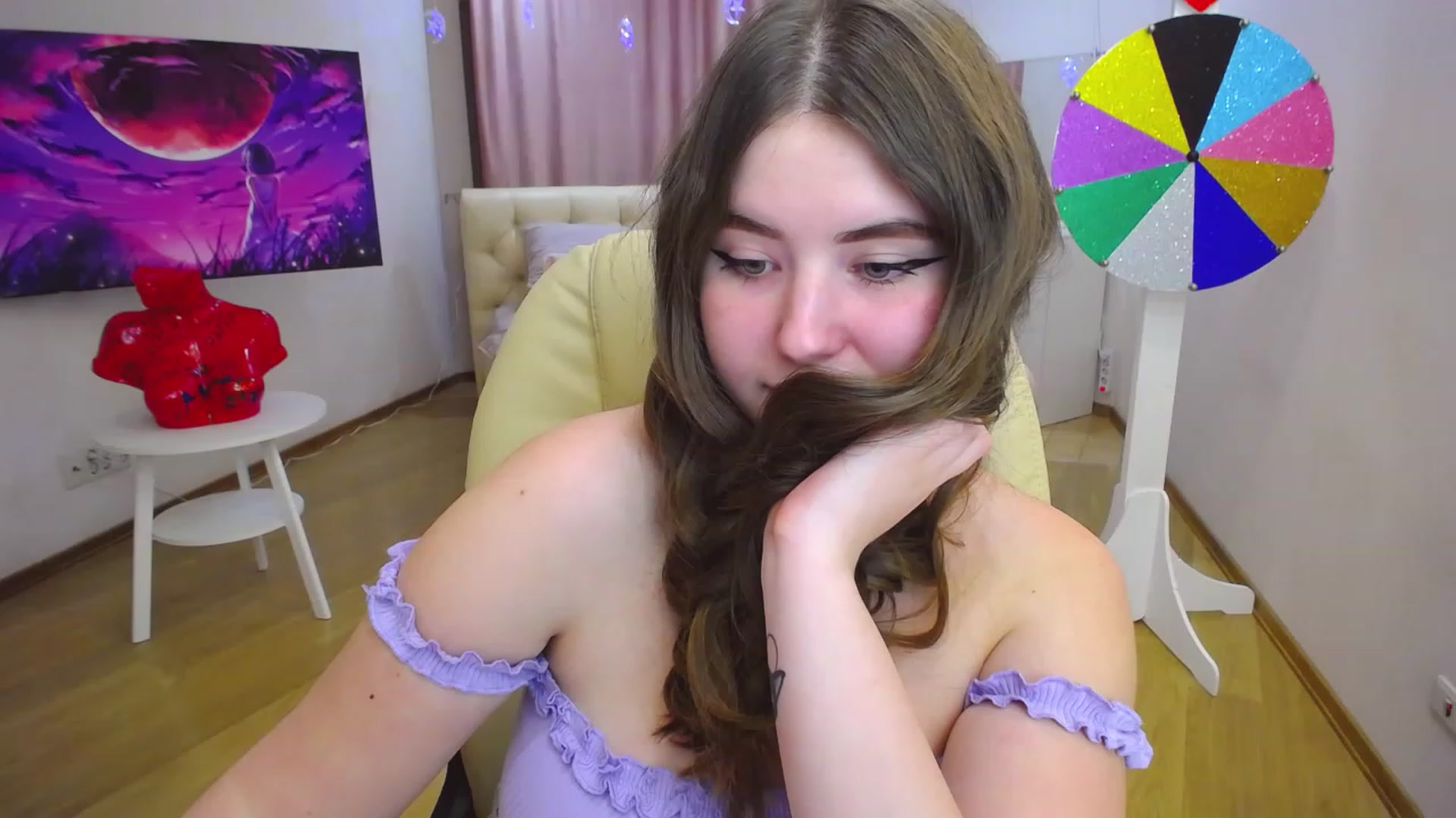 Gallery image thumbnail from AdmireMyEyes's myfreecams stream on, 12/05/2022, 16:46 image 7 of 20