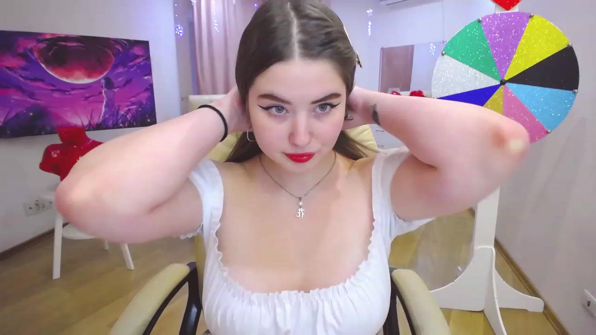 Gallery image thumbnail from AdmireMyEyes's myfreecams stream on, 12/07/2022, 08:45 image 4 of 20