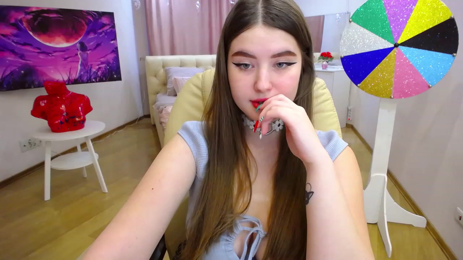 Gallery image thumbnail from AdmireMyEyes's myfreecams stream on, 12/08/2022, 09:53 image 20 of 20