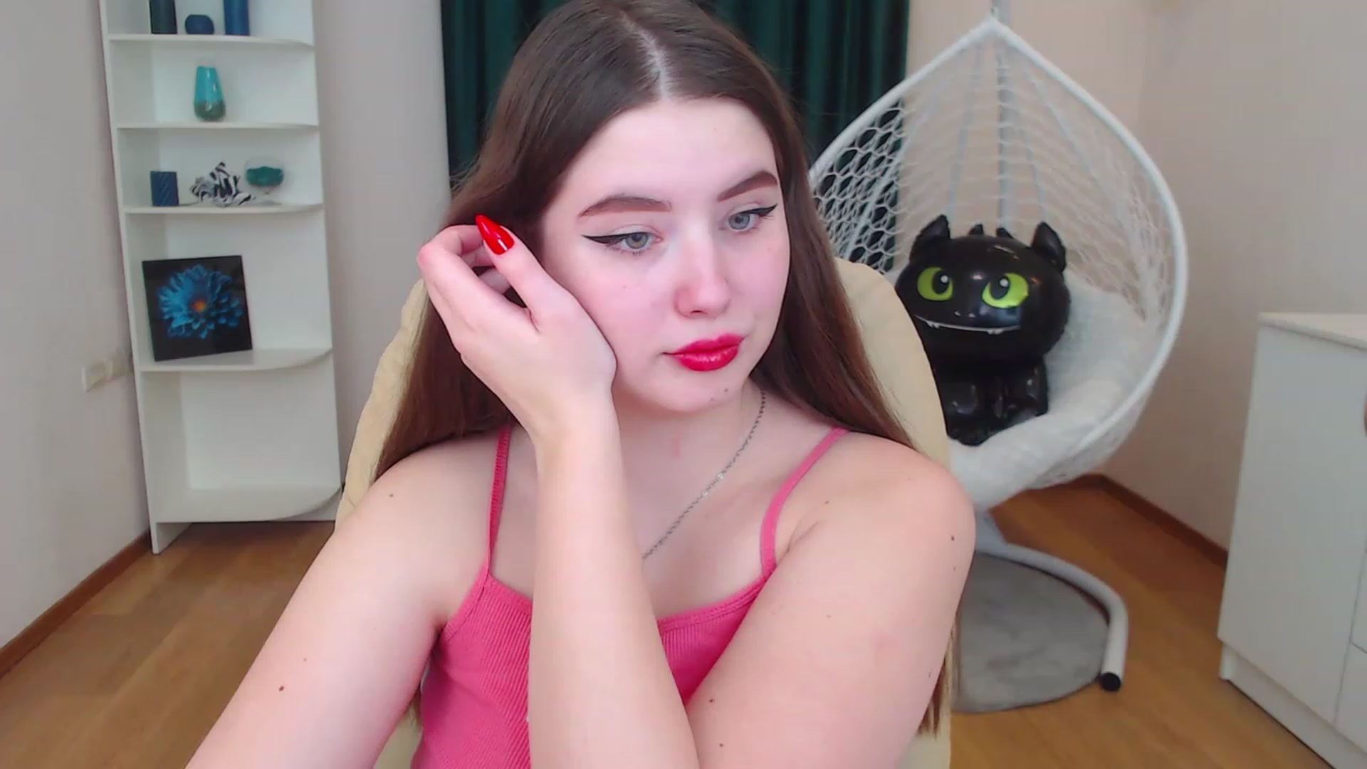 Gallery image thumbnail from AdmireMyEyes's myfreecams stream on, 12/10/2022, 09:47 image 15 of 20