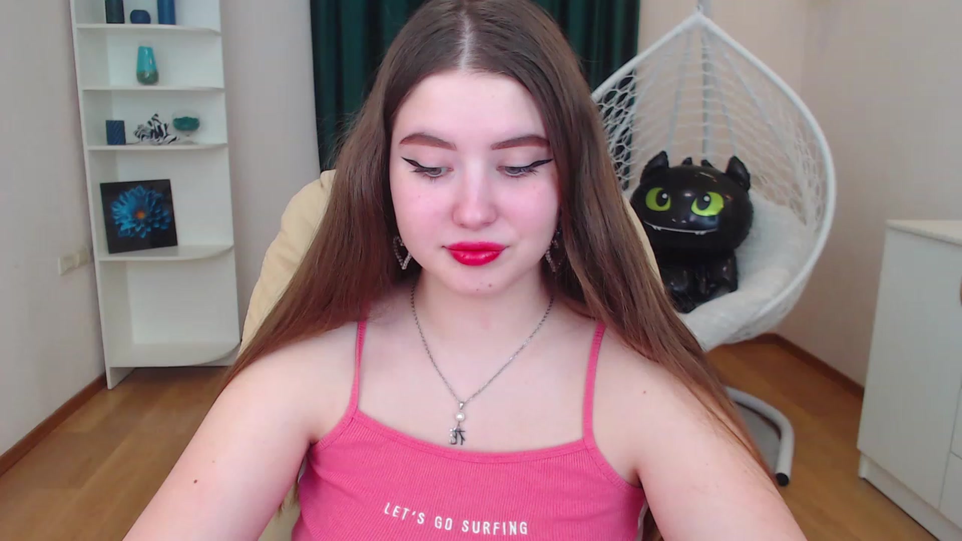 Gallery image thumbnail from AdmireMyEyes's myfreecams stream on, 12/10/2022, 09:47 image 16 of 20