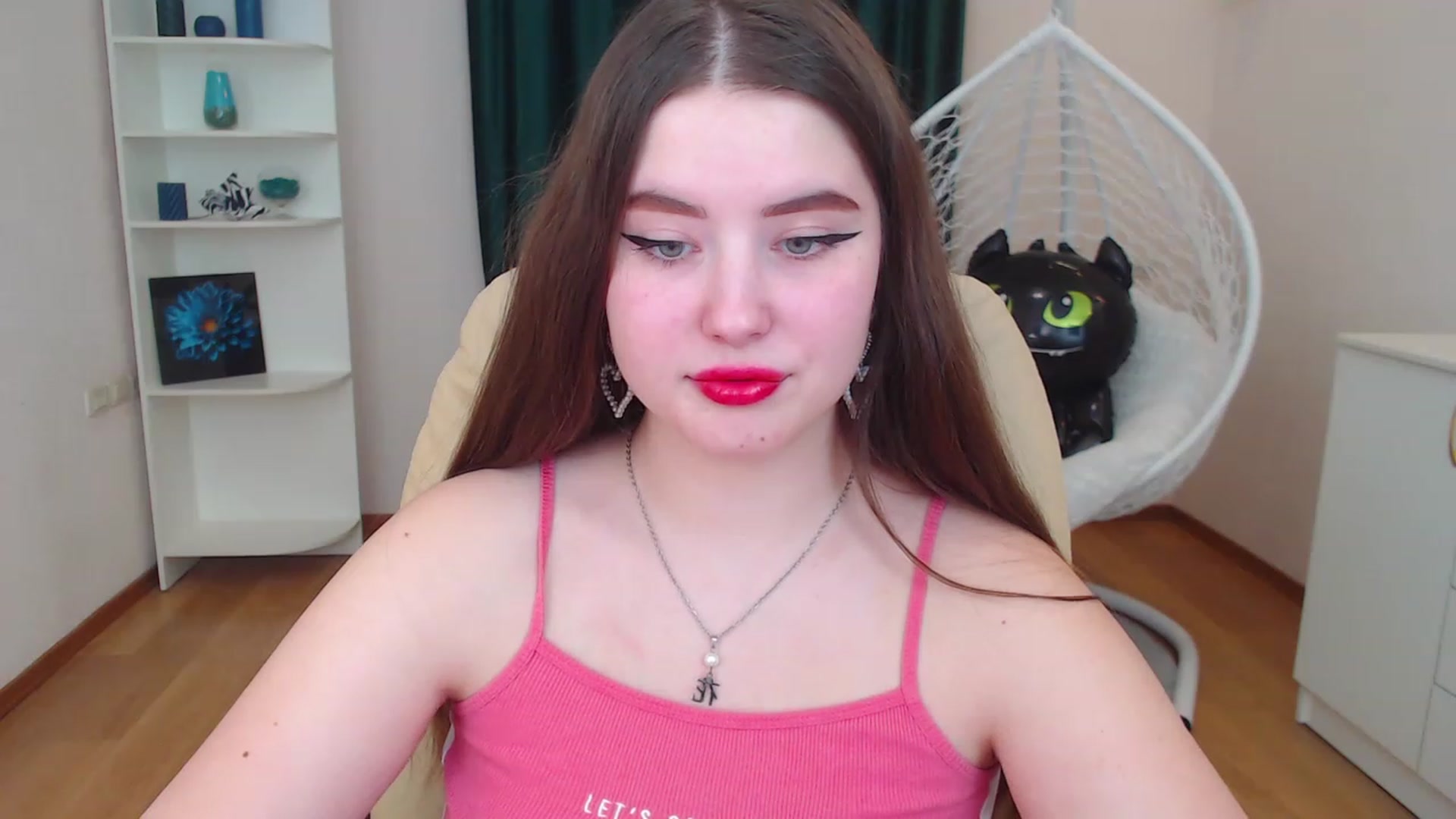 Gallery image thumbnail from AdmireMyEyes's myfreecams stream on, 12/10/2022, 09:47 image 9 of 20