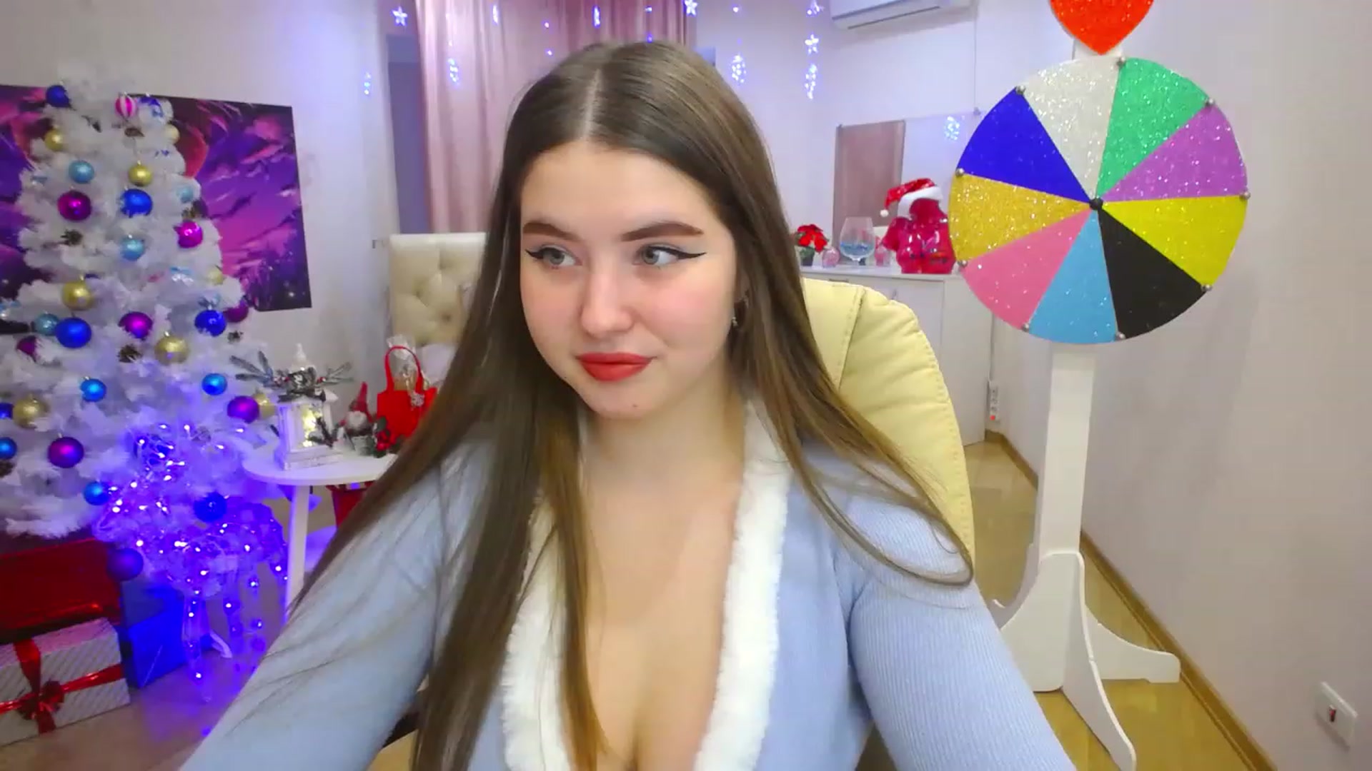 Gallery image thumbnail from AdmireMyEyes's myfreecams stream on, 12/15/2022, 07:45 image 10 of 20