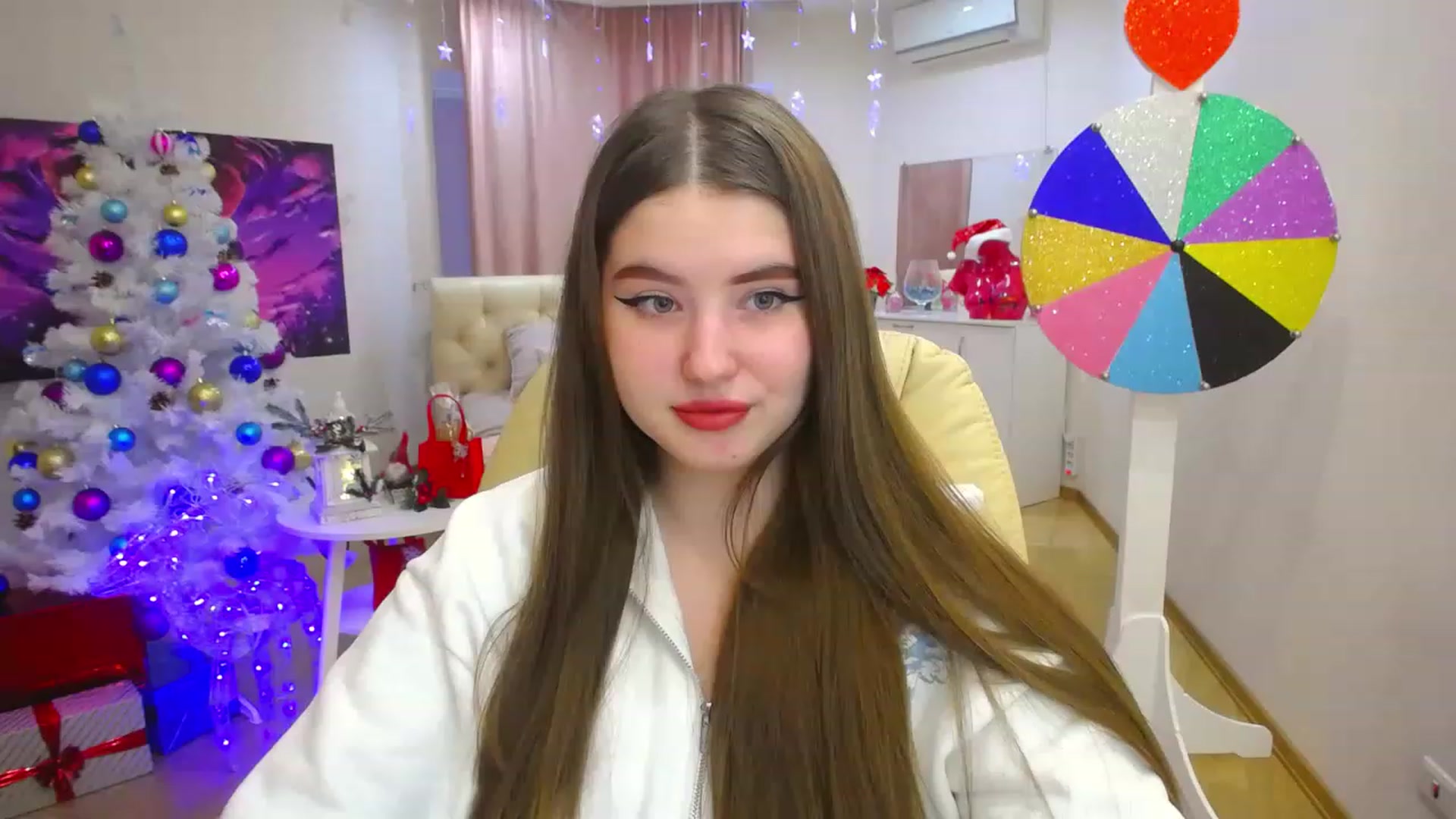 Gallery image thumbnail from AdmireMyEyes's myfreecams stream on, 12/15/2022, 09:52 image 20 of 20