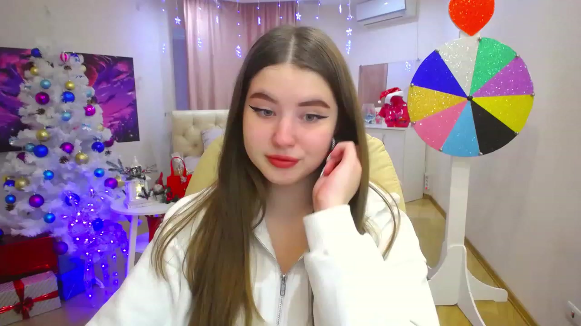 Gallery image thumbnail from AdmireMyEyes's myfreecams stream on, 12/15/2022, 09:52 image 9 of 20