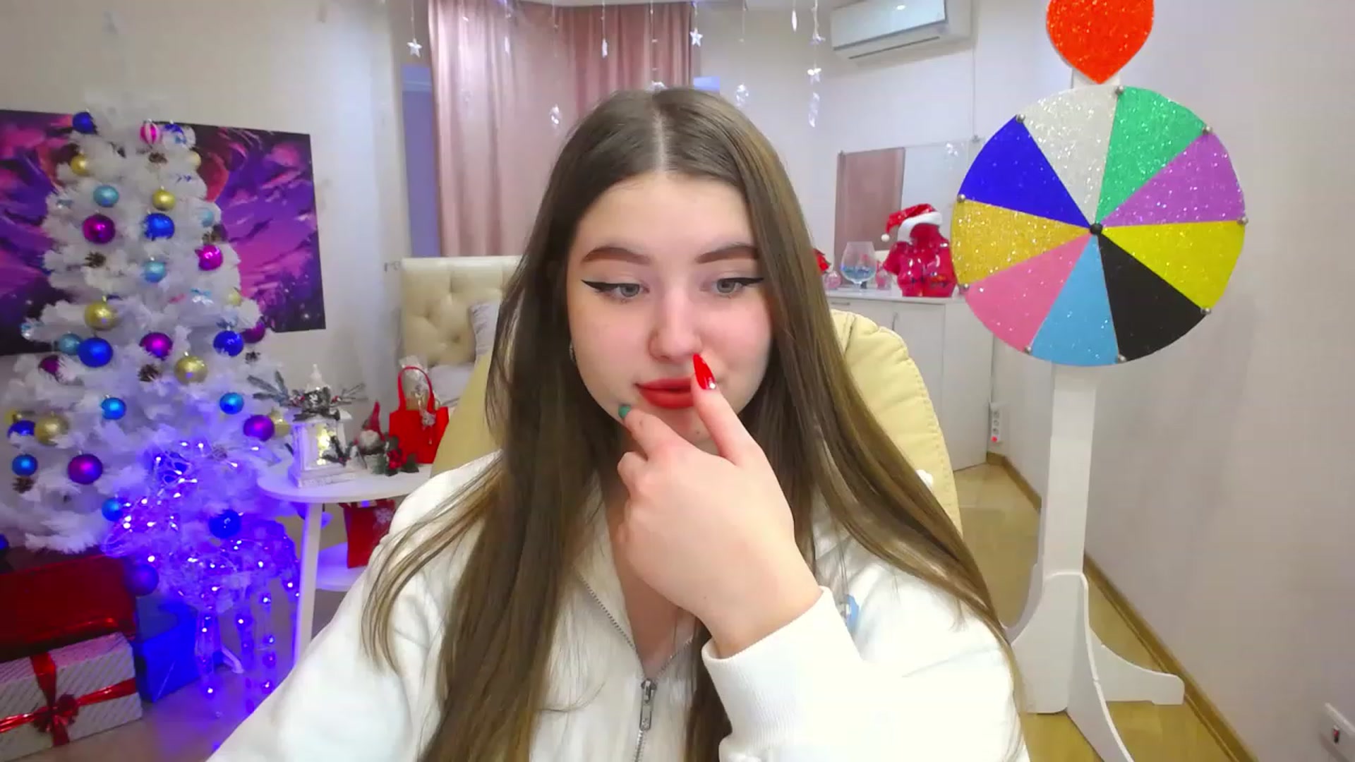 Gallery image thumbnail from AdmireMyEyes's myfreecams stream on, 12/15/2022, 09:52 image 14 of 20