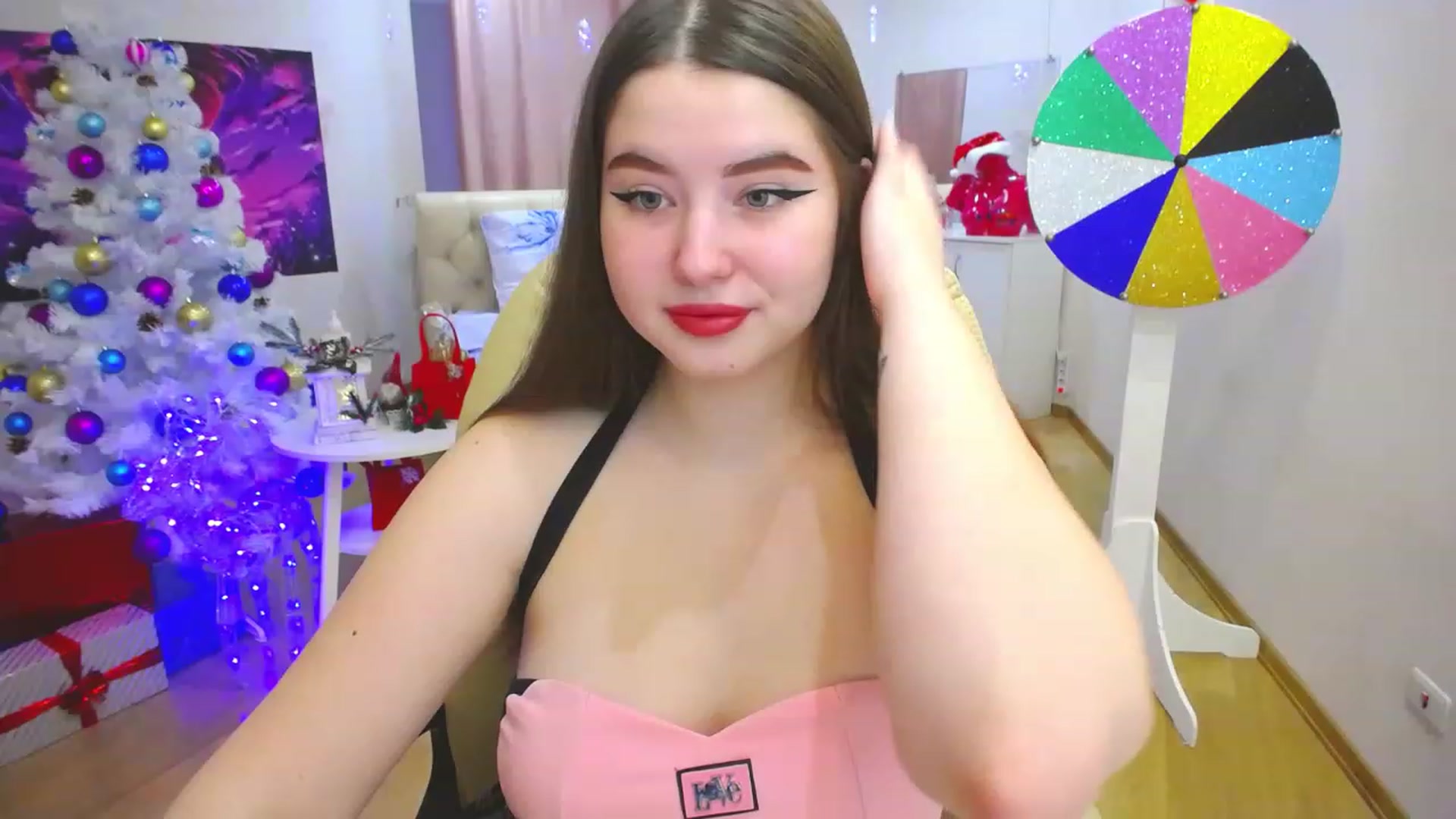 Gallery image thumbnail from AdmireMyEyes's myfreecams stream on, 12/19/2022, 10:49 image 11 of 20