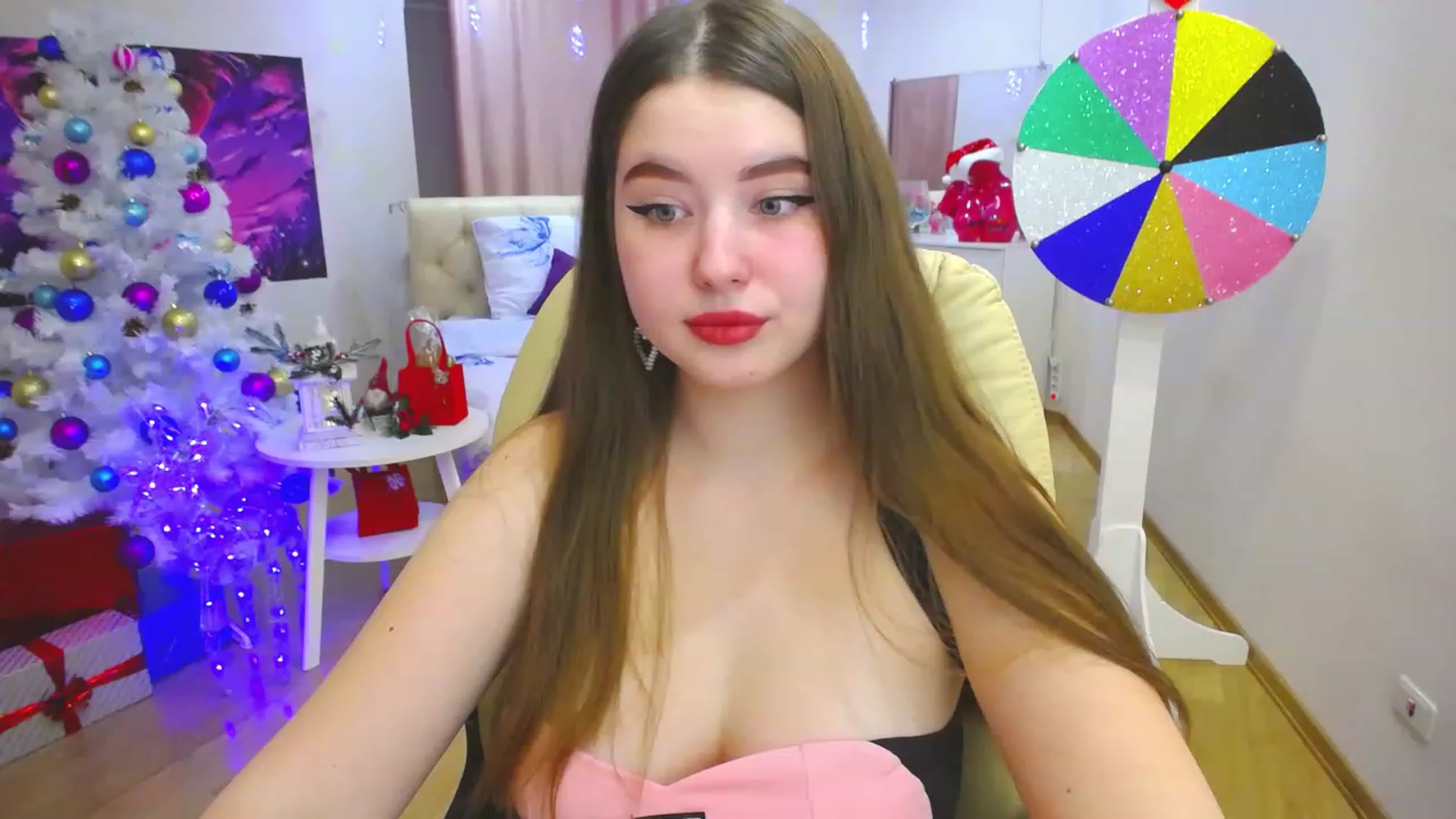 Gallery image thumbnail from AdmireMyEyes's myfreecams stream on, 12/19/2022, 12:46 image 20 of 20