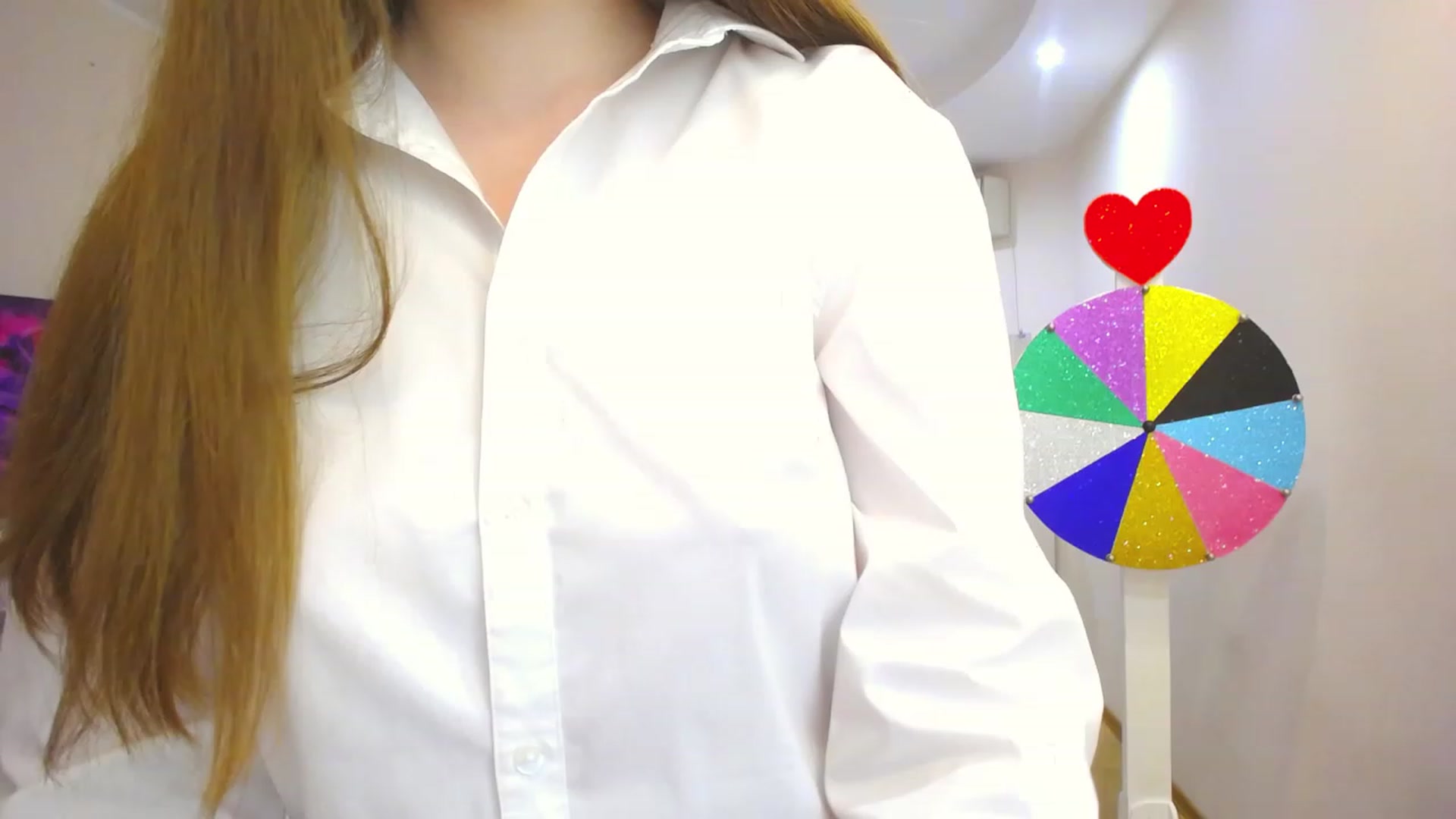 Gallery image thumbnail from AdmireMyEyes's myfreecams stream on, 12/19/2022, 14:46 image 5 of 20