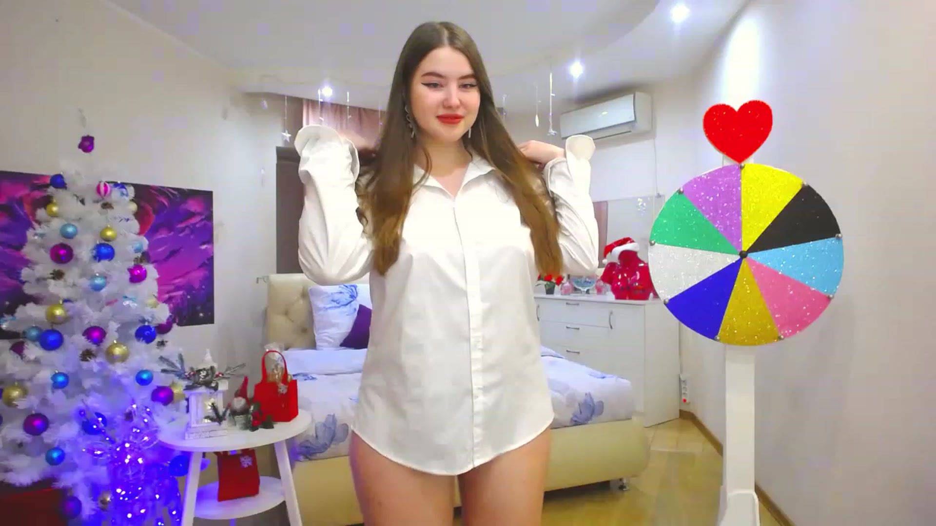 Gallery image thumbnail from AdmireMyEyes's myfreecams stream on, 12/19/2022, 14:46 image 7 of 20