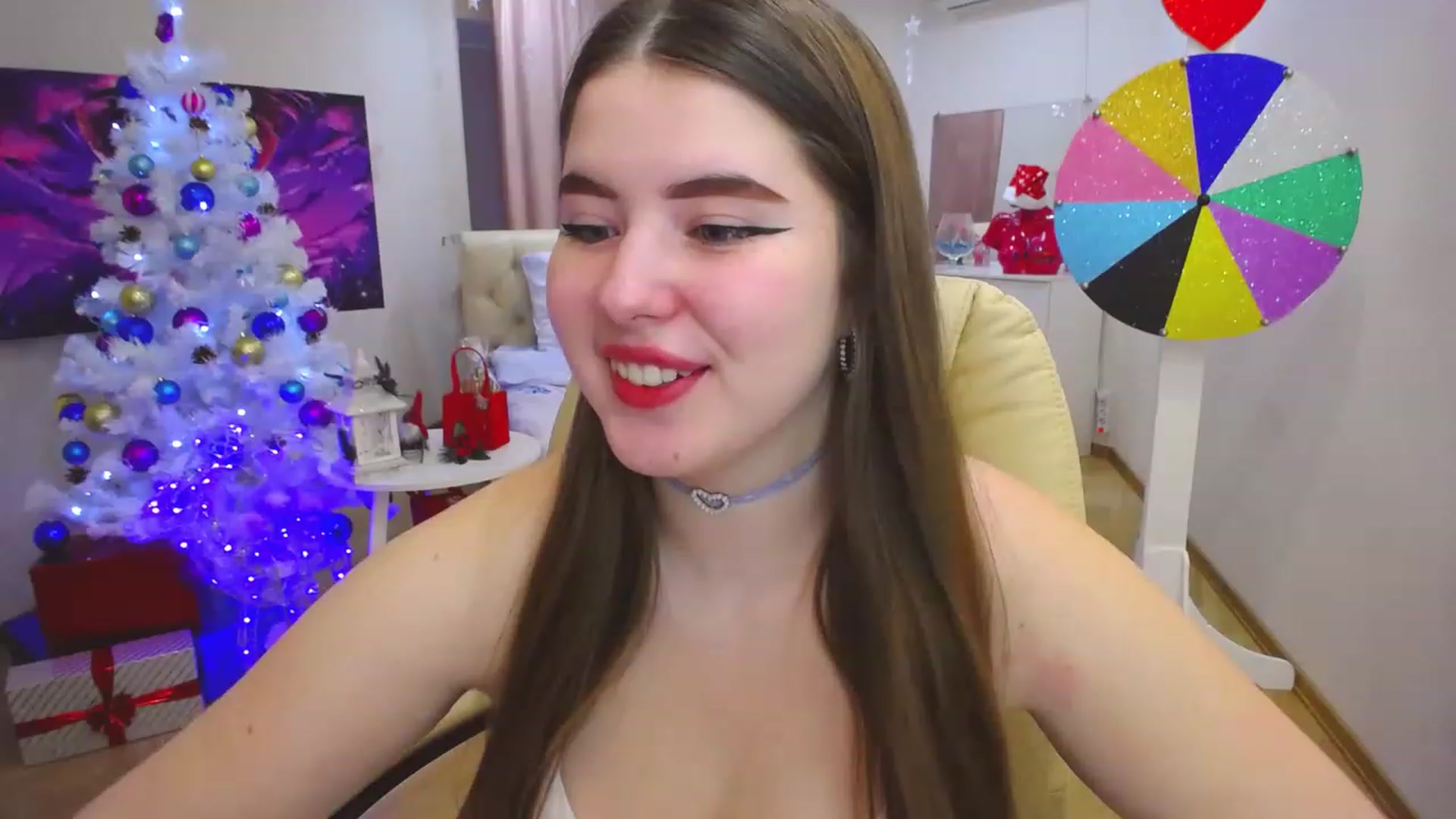 Gallery image thumbnail from AdmireMyEyes's myfreecams stream on, 12/22/2022, 08:54 image 3 of 20
