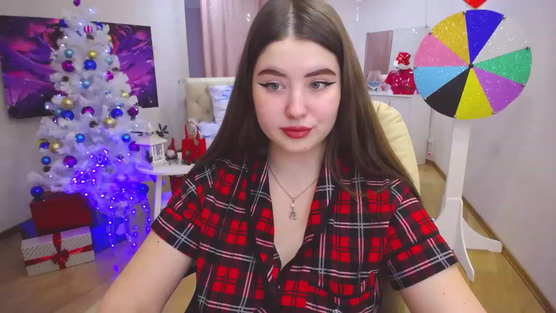 Gallery image thumbnail from AdmireMyEyes's myfreecams stream on, 12/23/2022, 09:47 image 11 of 20