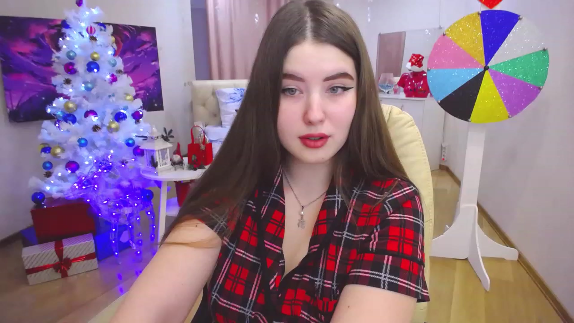Gallery image thumbnail from AdmireMyEyes's myfreecams stream on, 12/23/2022, 09:47 image 5 of 20