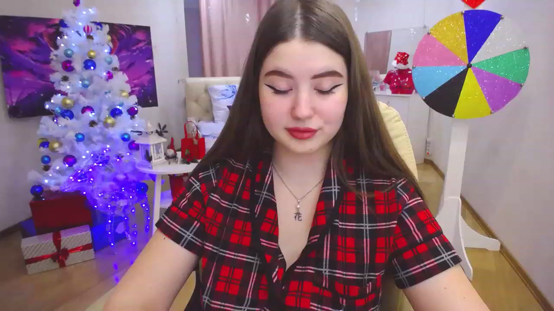 Gallery image thumbnail from AdmireMyEyes's myfreecams stream on, 12/23/2022, 09:47 image 15 of 20