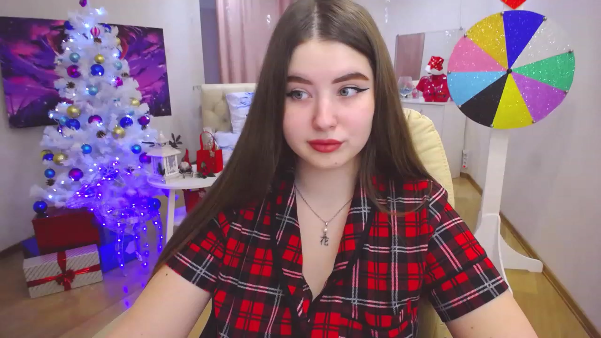 Gallery image thumbnail from AdmireMyEyes's myfreecams stream on, 12/23/2022, 09:47 image 1 of 20