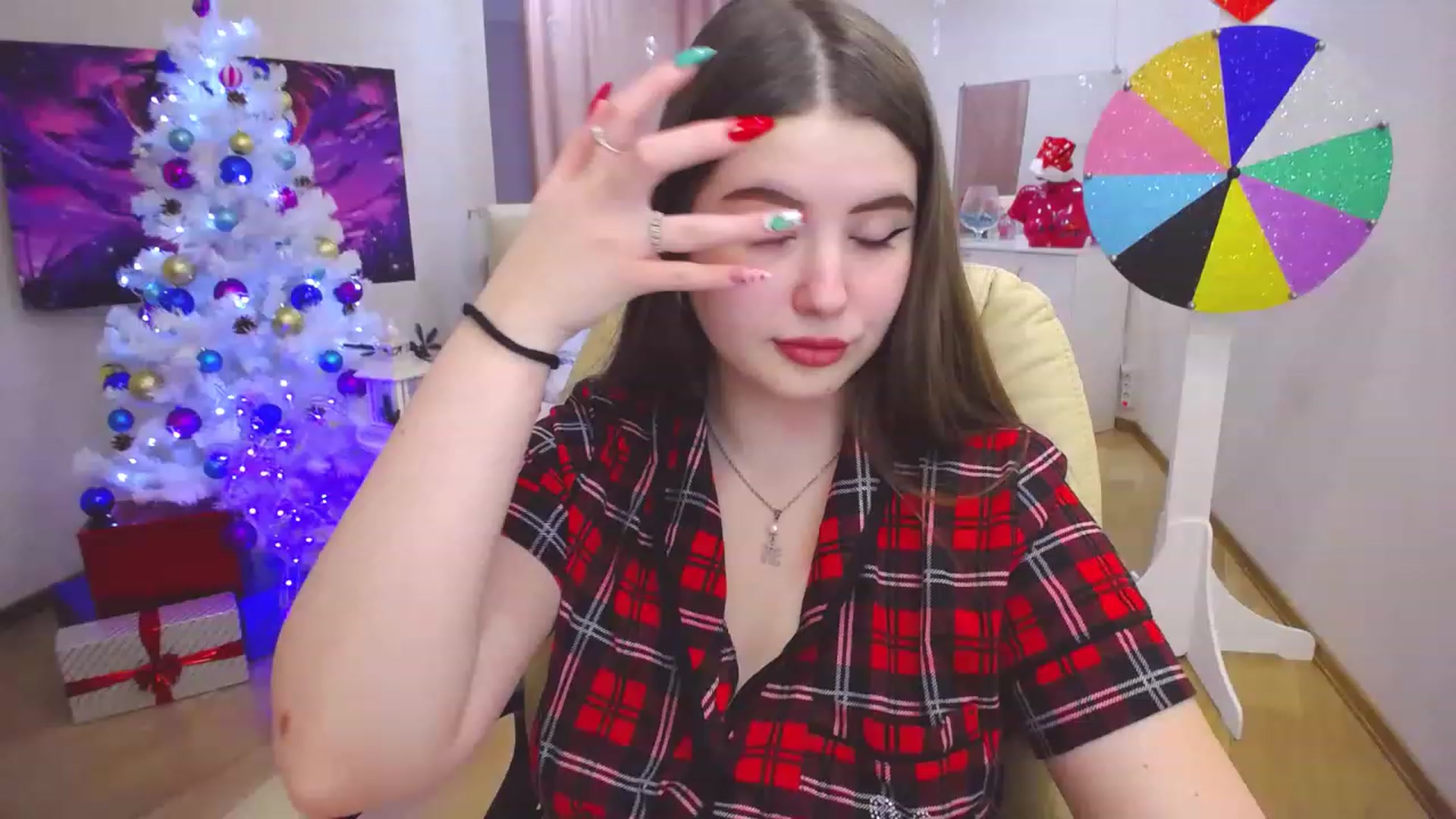 Gallery image thumbnail from AdmireMyEyes's myfreecams stream on, 12/23/2022, 09:47 image 7 of 20