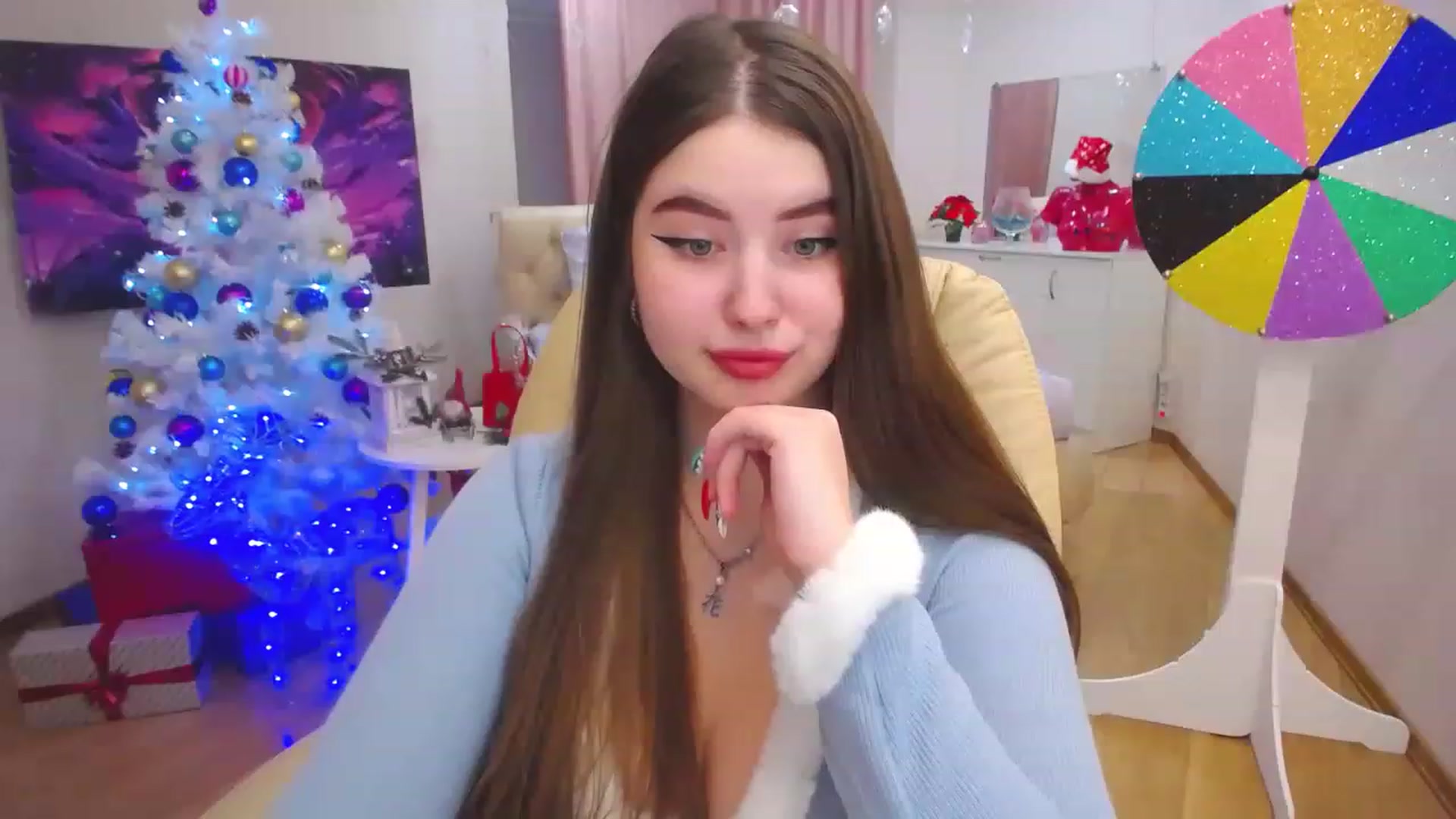 Gallery image thumbnail from AdmireMyEyes's myfreecams stream on, 12/25/2022, 09:56 image 11 of 20