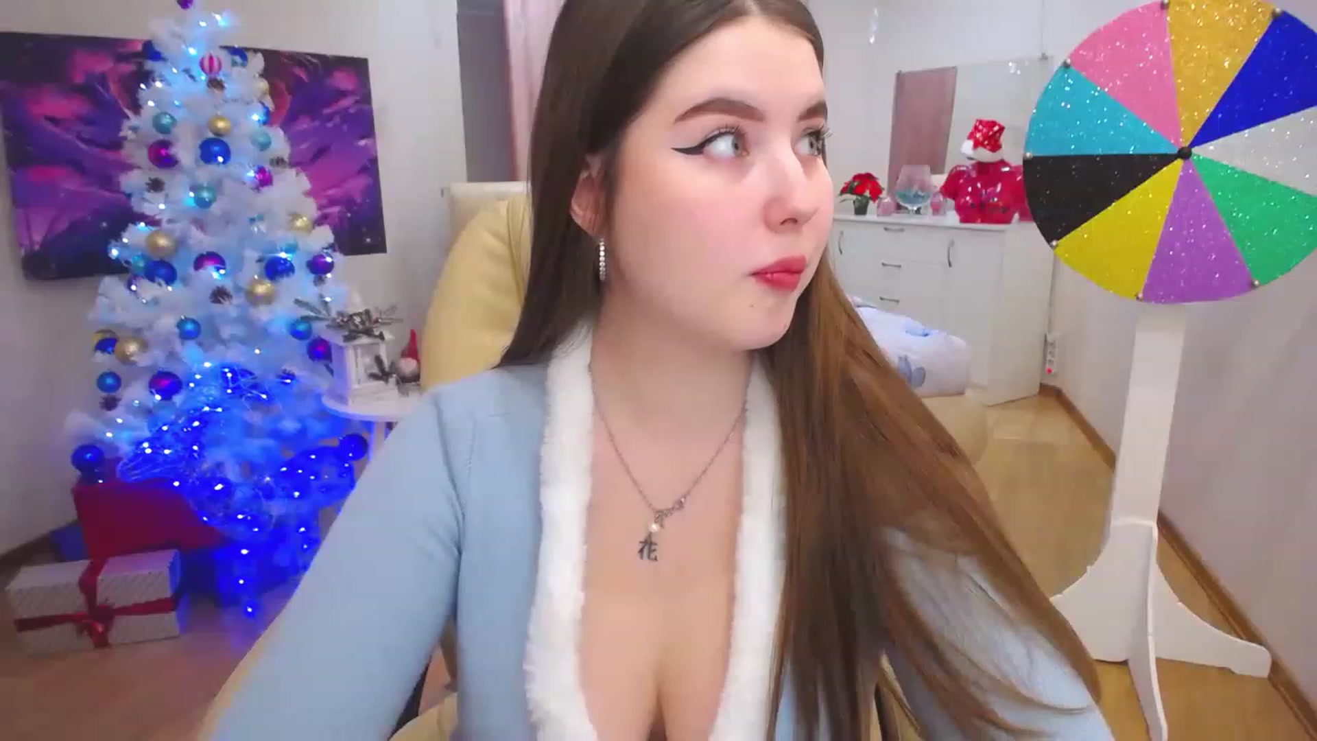 Gallery image thumbnail from AdmireMyEyes's myfreecams stream on, 12/25/2022, 09:56 image 18 of 20