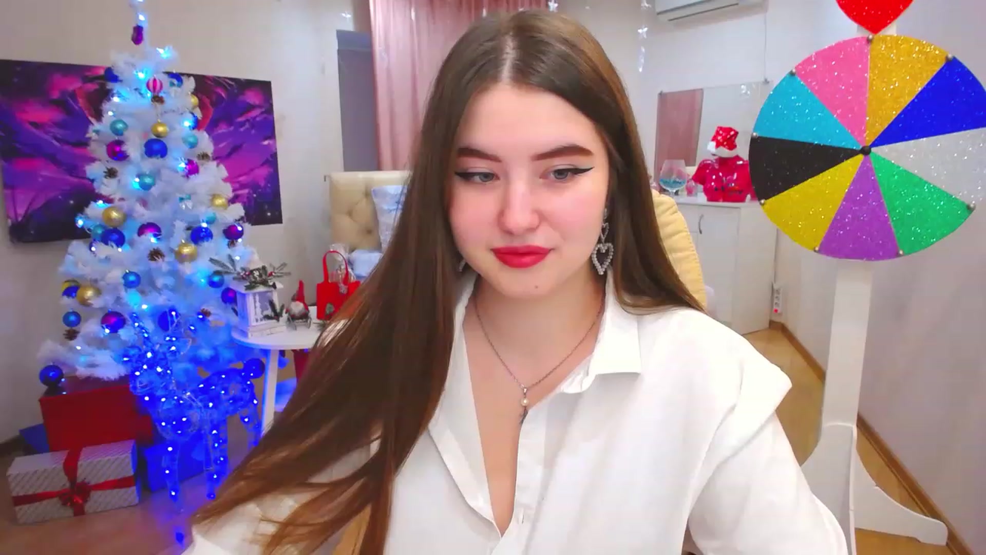 Gallery image thumbnail from AdmireMyEyes's myfreecams stream on, 12/26/2022, 09:20 image 7 of 20