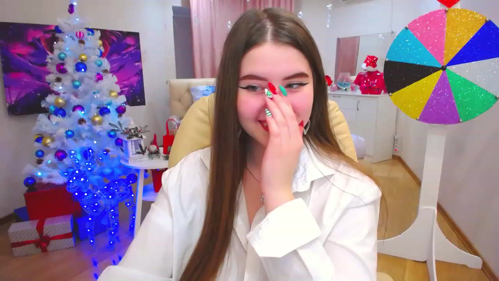 Gallery image thumbnail from AdmireMyEyes's myfreecams stream on, 12/26/2022, 09:20 image 14 of 20