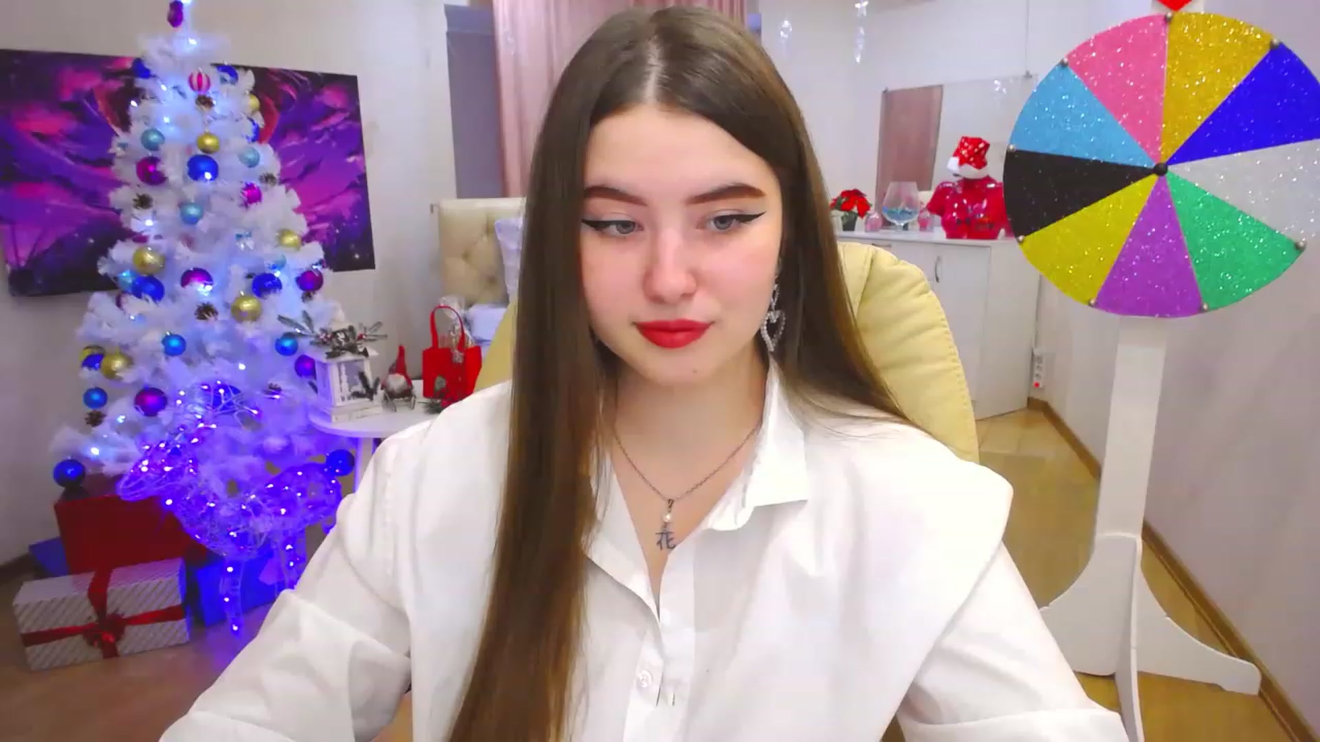 Gallery image thumbnail from AdmireMyEyes's myfreecams stream on, 12/26/2022, 09:20 image 3 of 20